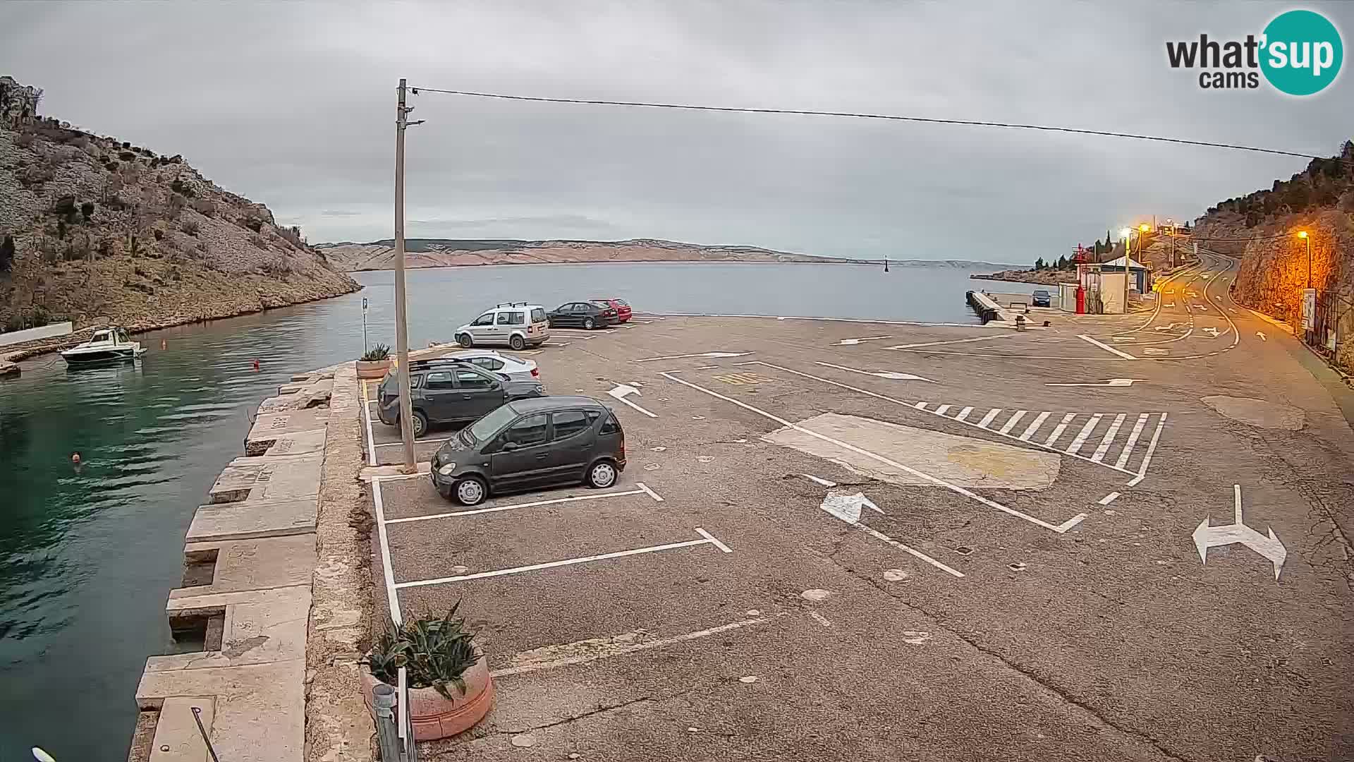 Webcam Fährhafen Prizna – zur Insel Pag
