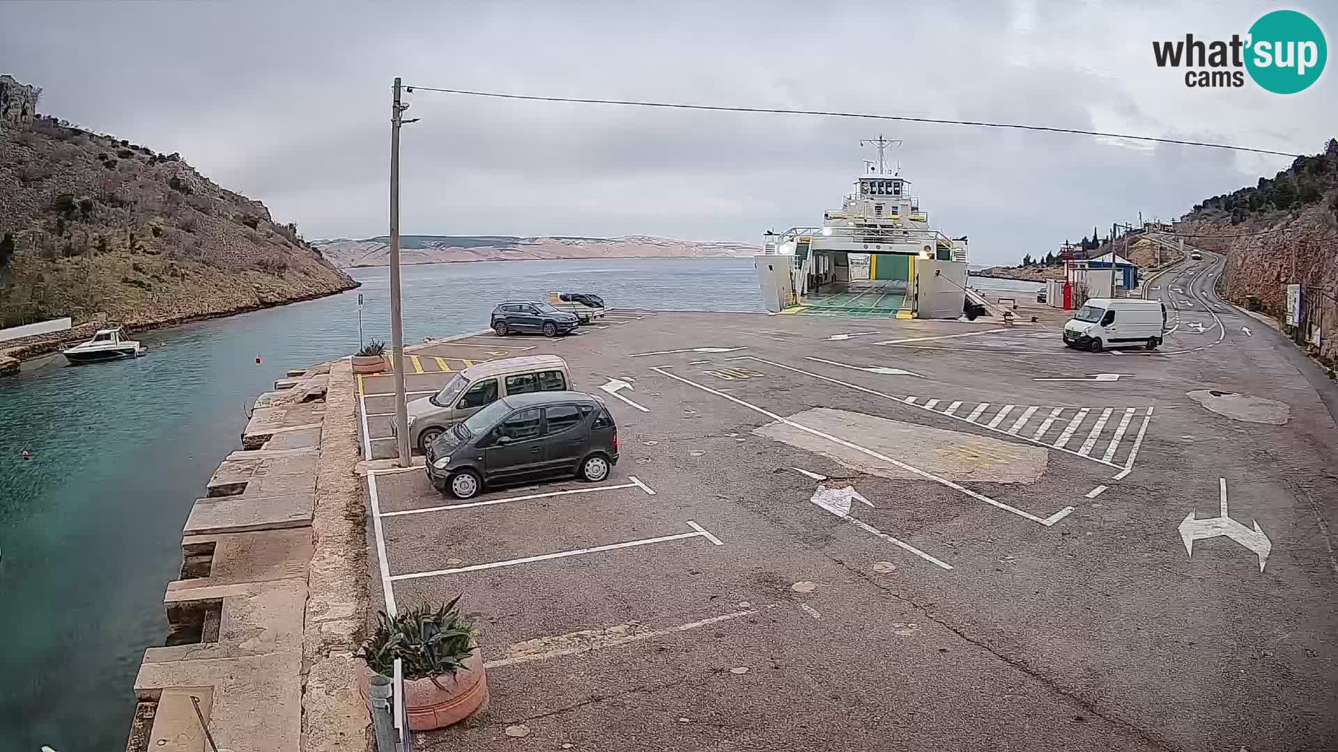 Webcam Prizna ferry port to Pag island