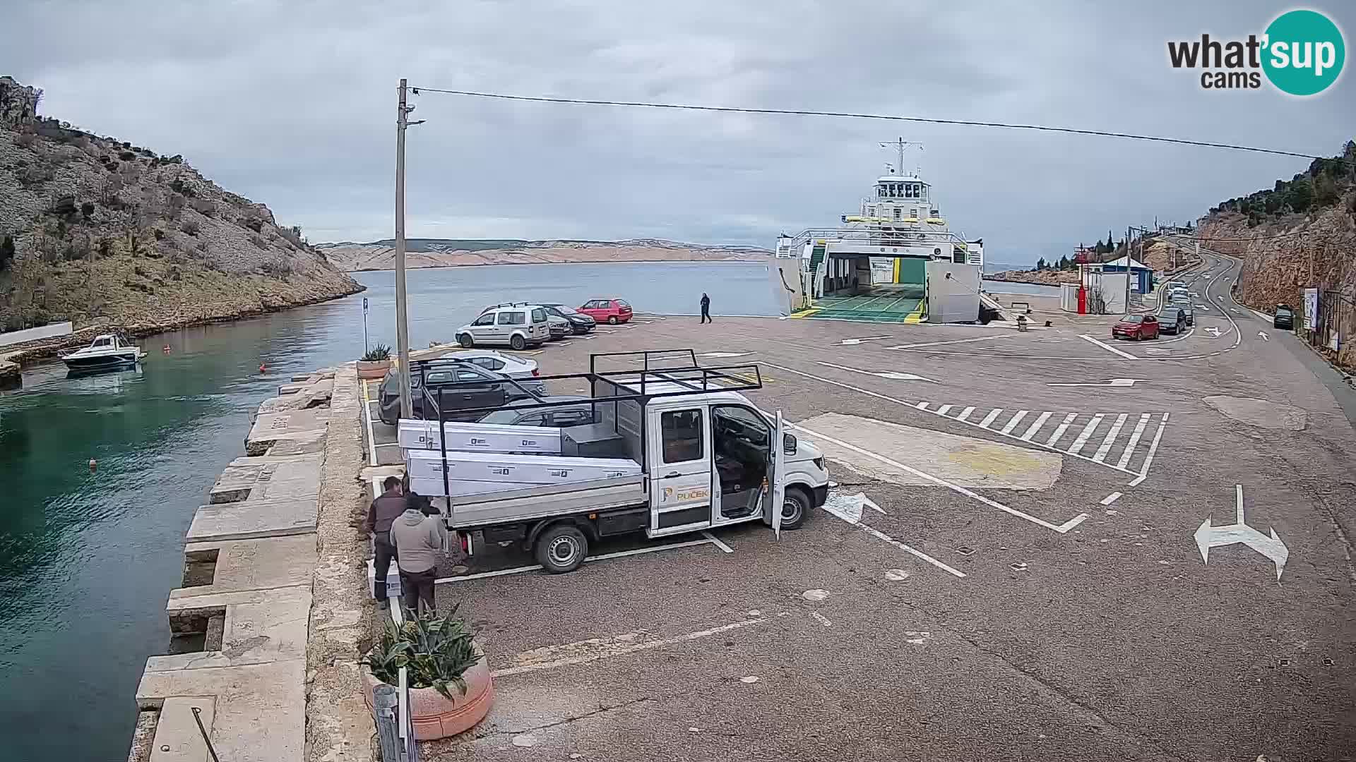 Webcam Prizna ferry port to Pag island