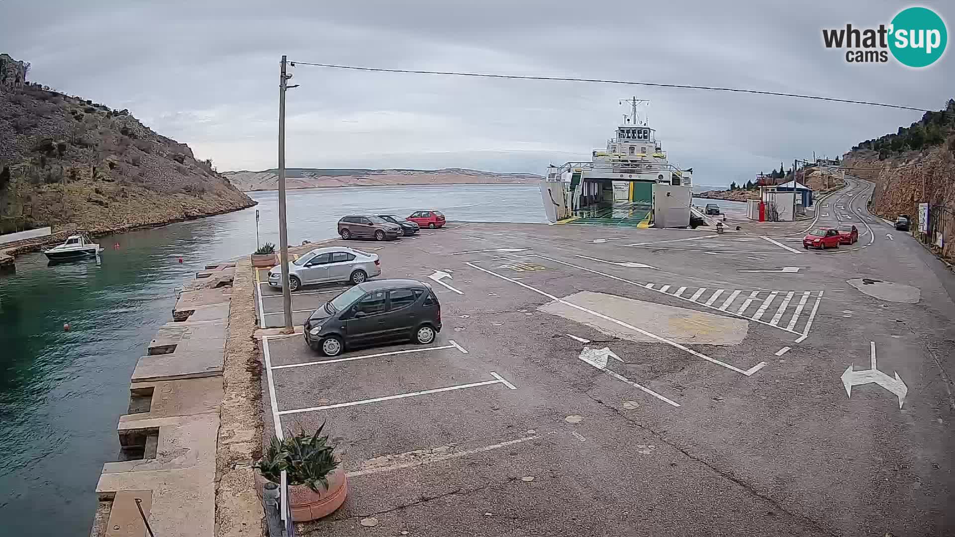 Webcam Prizna ferry port to Pag island