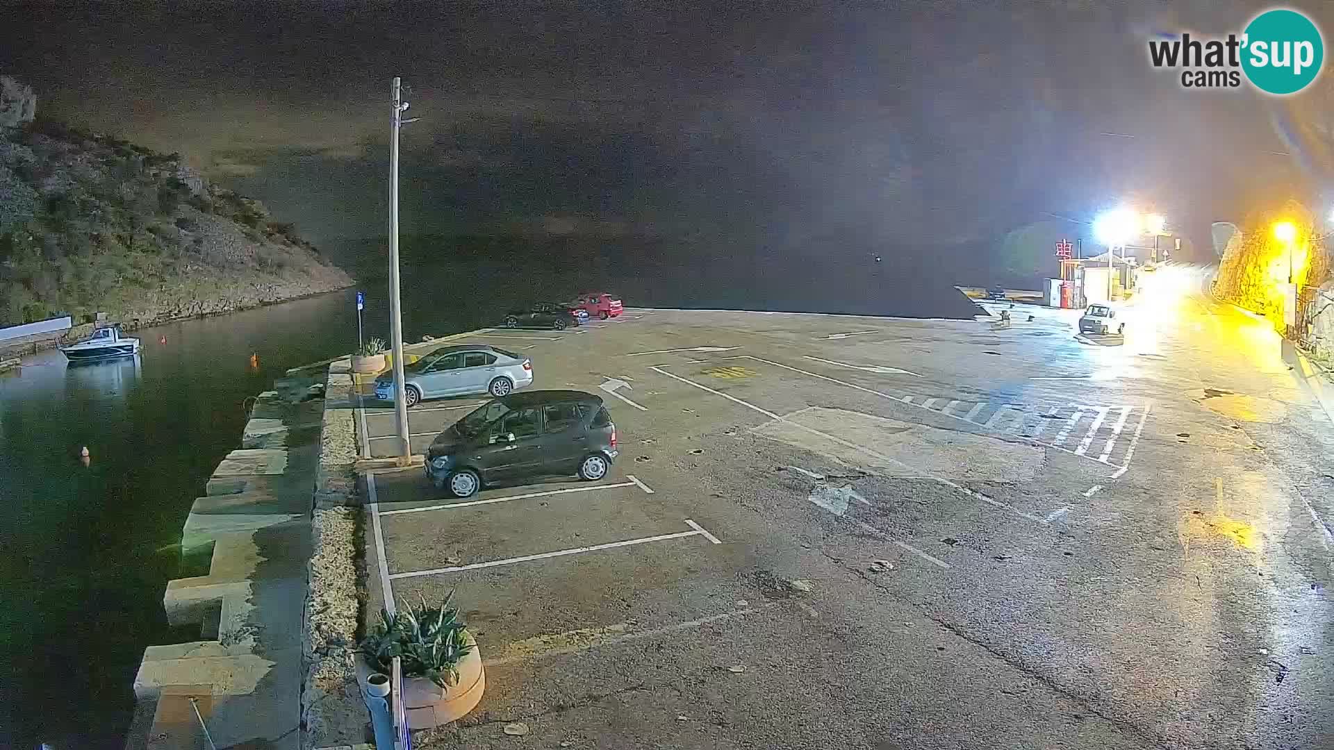 Webcam del puerto de ferris de Prizna – hacia la isla de Pag