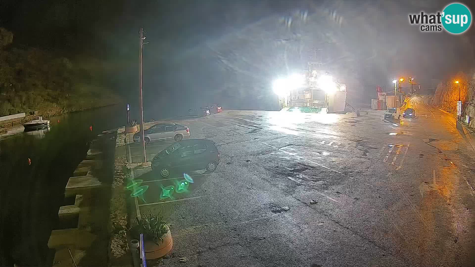 Webcam del puerto de ferris de Prizna – hacia la isla de Pag