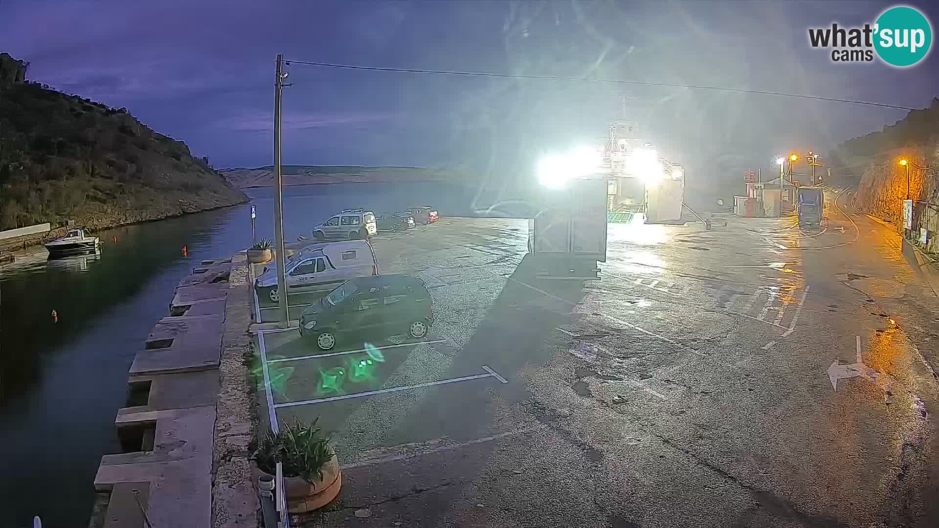 Webcam Prizna ferry port to Pag island