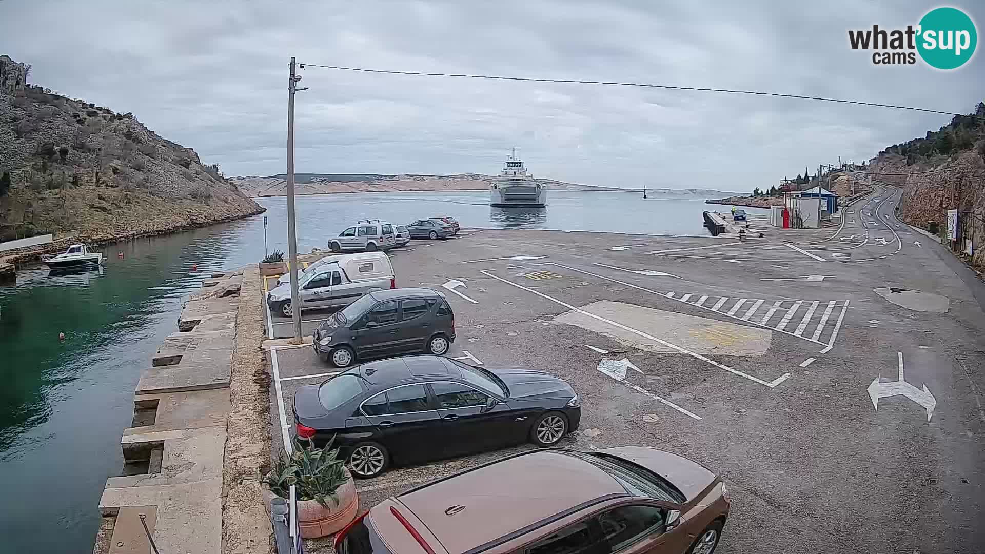 Webcam Prizna ferry port to Pag island