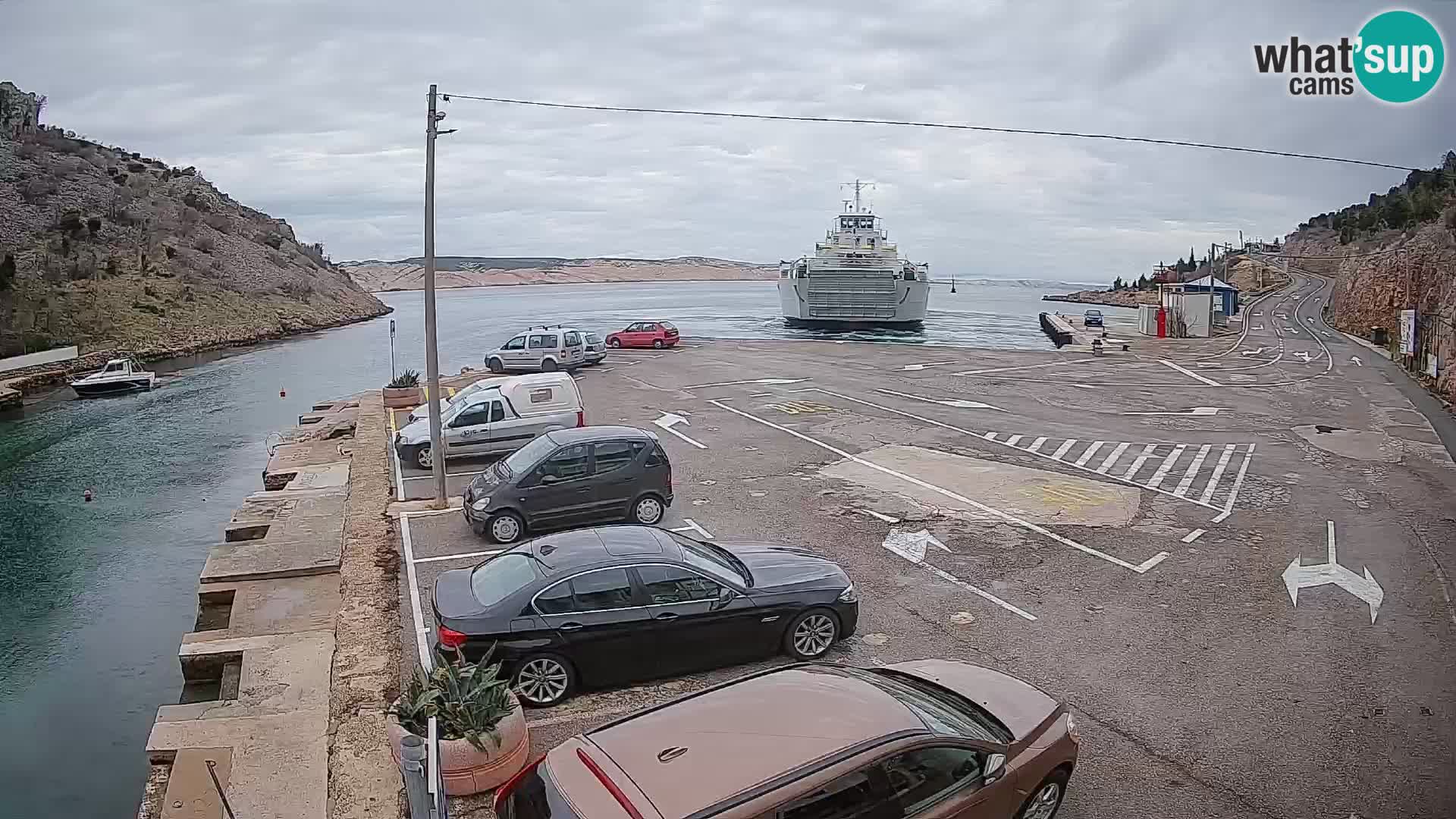 Webcam Prizna ferry port to Pag island