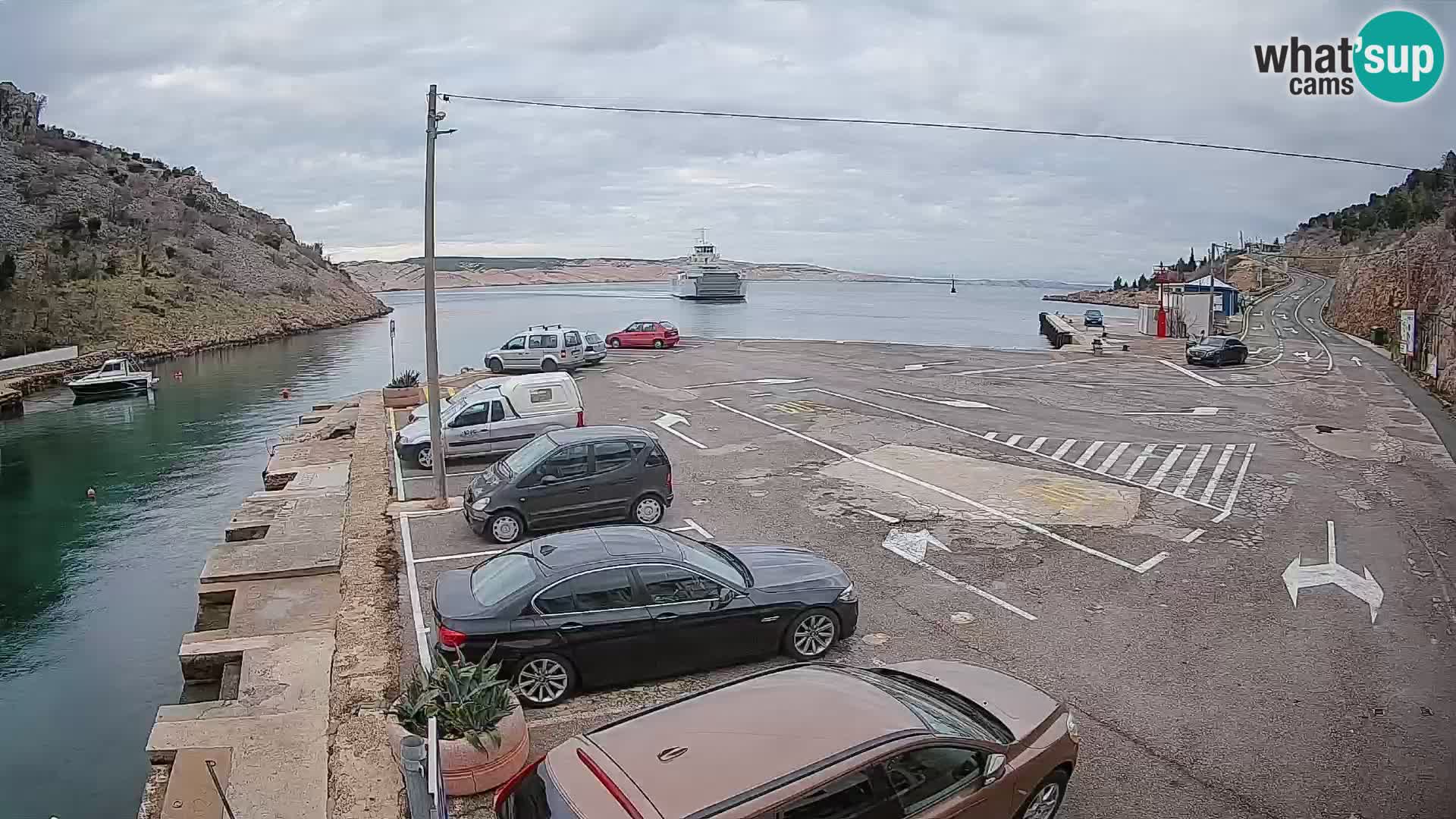 Webcam Prizna ferry port to Pag island