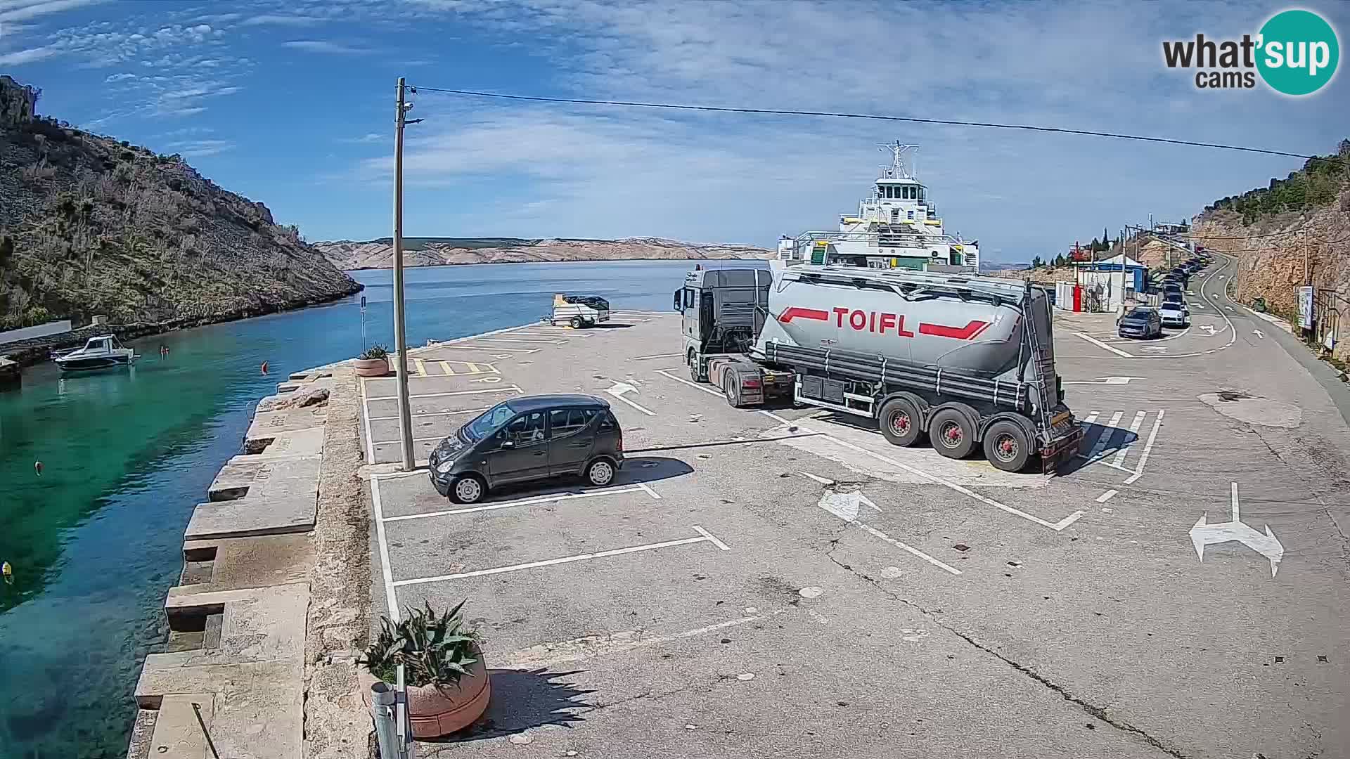Webcam Prizna ferry port to Pag island