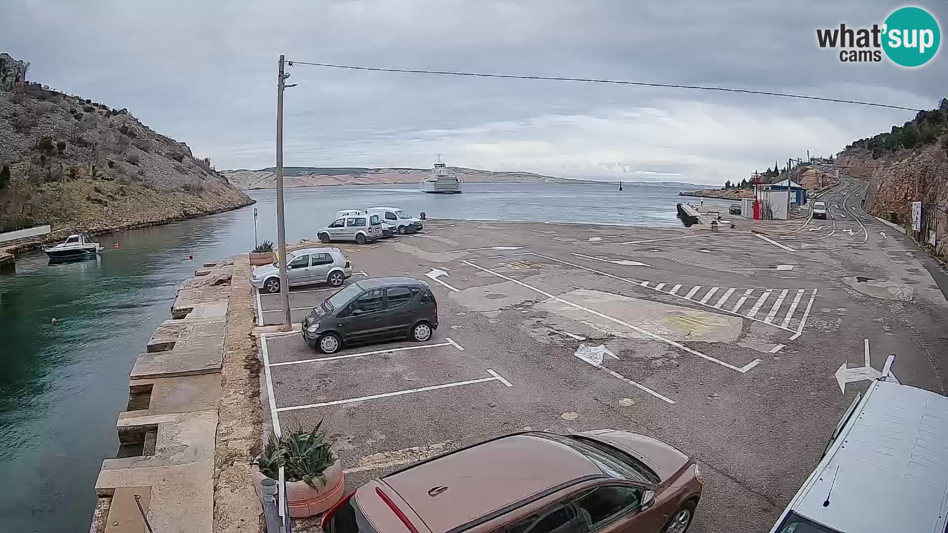 Webcam Fährhafen Prizna – zur Insel Pag