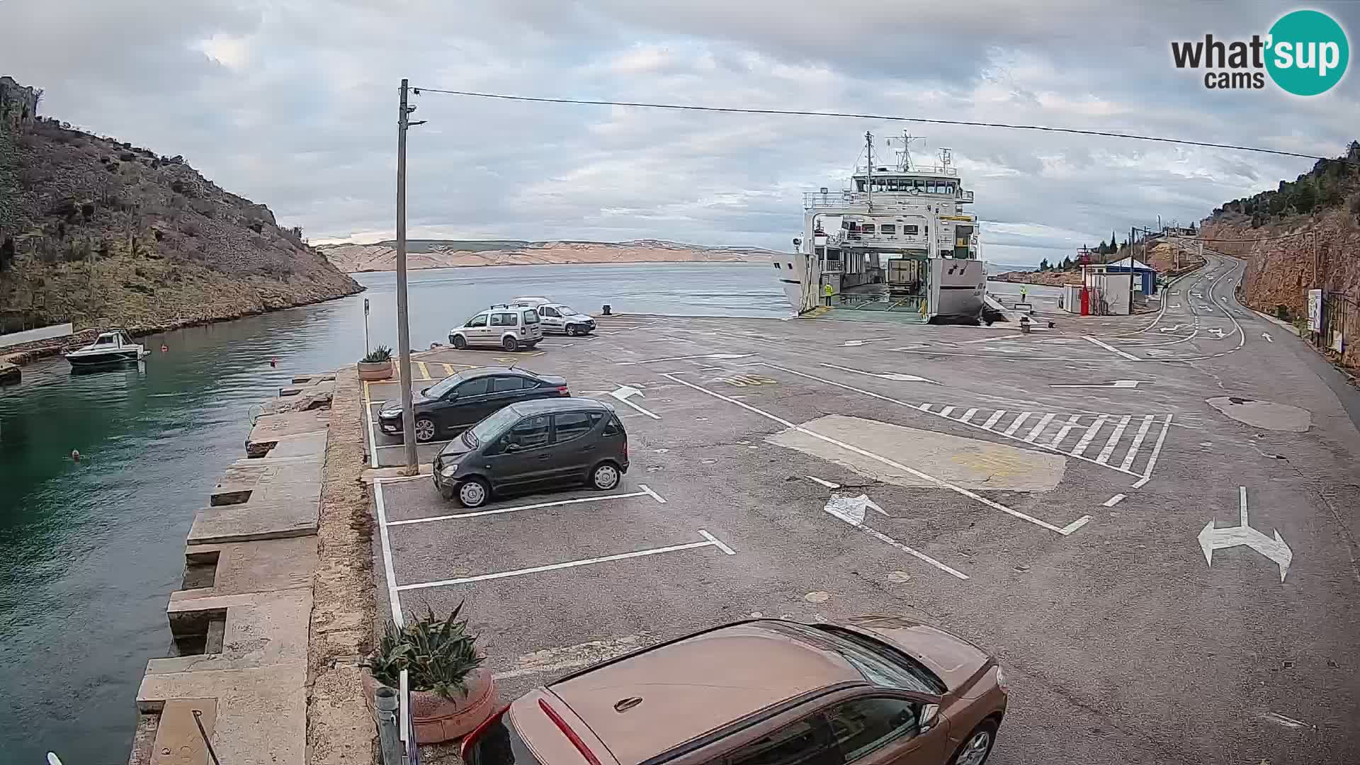 Webcam Fährhafen Prizna – zur Insel Pag