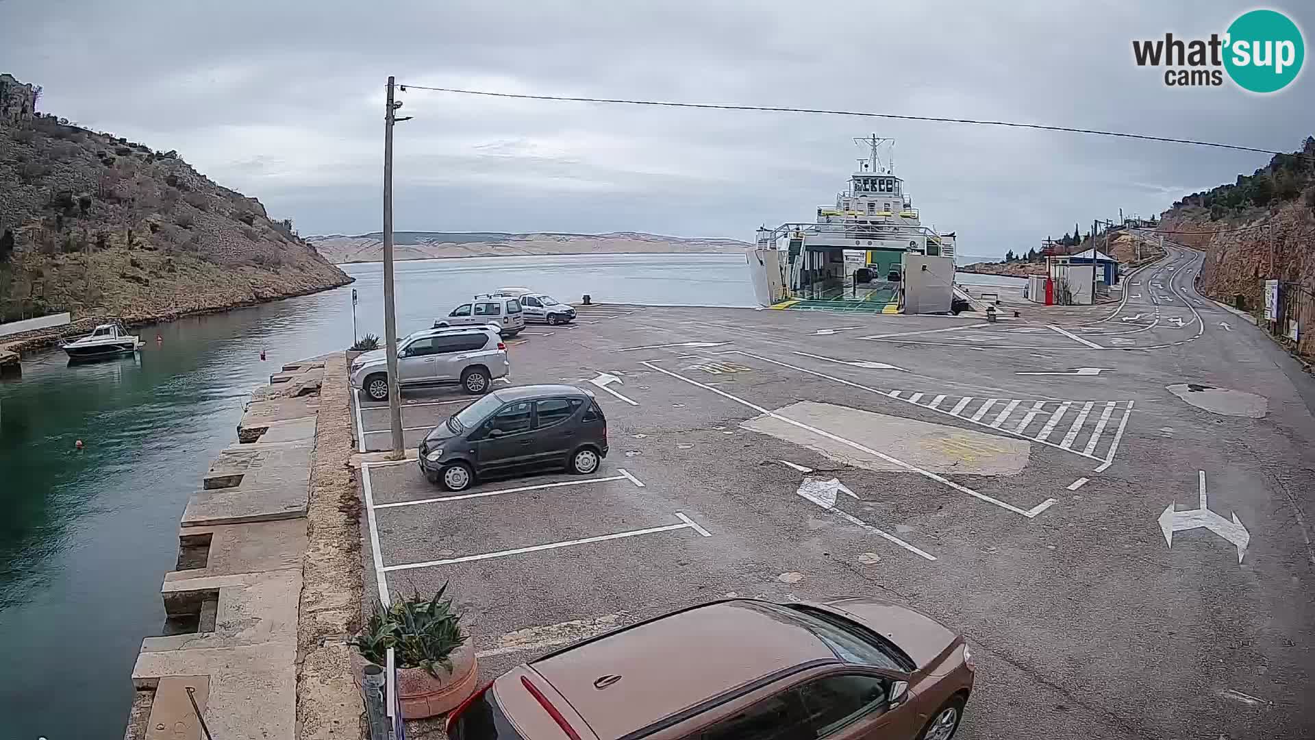 Webcam Prizna ferry port to Pag island
