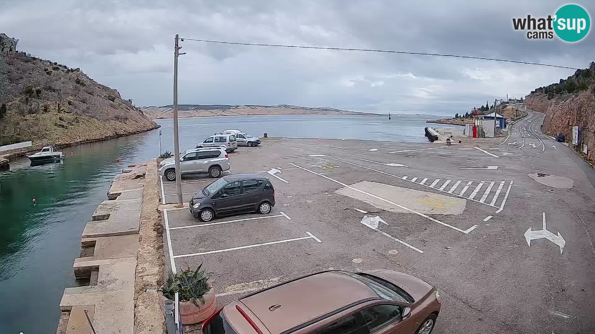 Webcam Prizna ferry port to Pag island