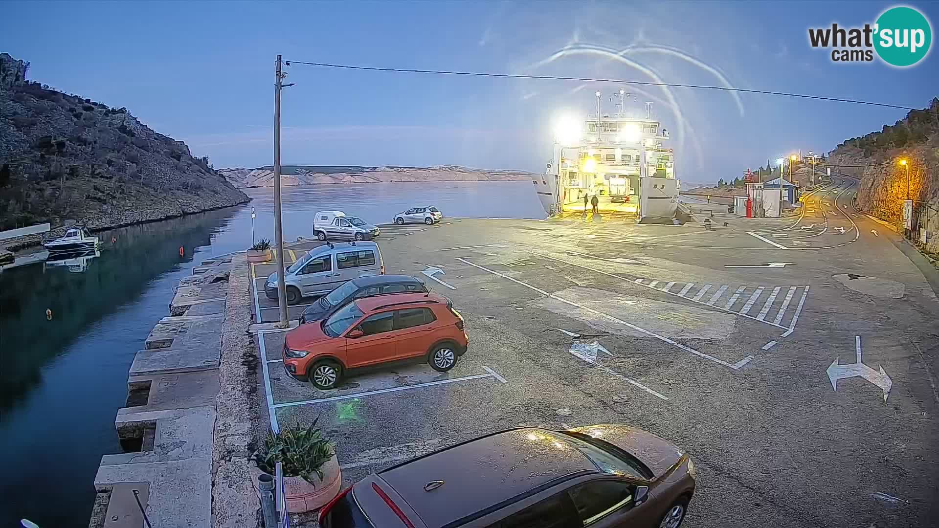 Webcam Prizna ferry port to Pag island