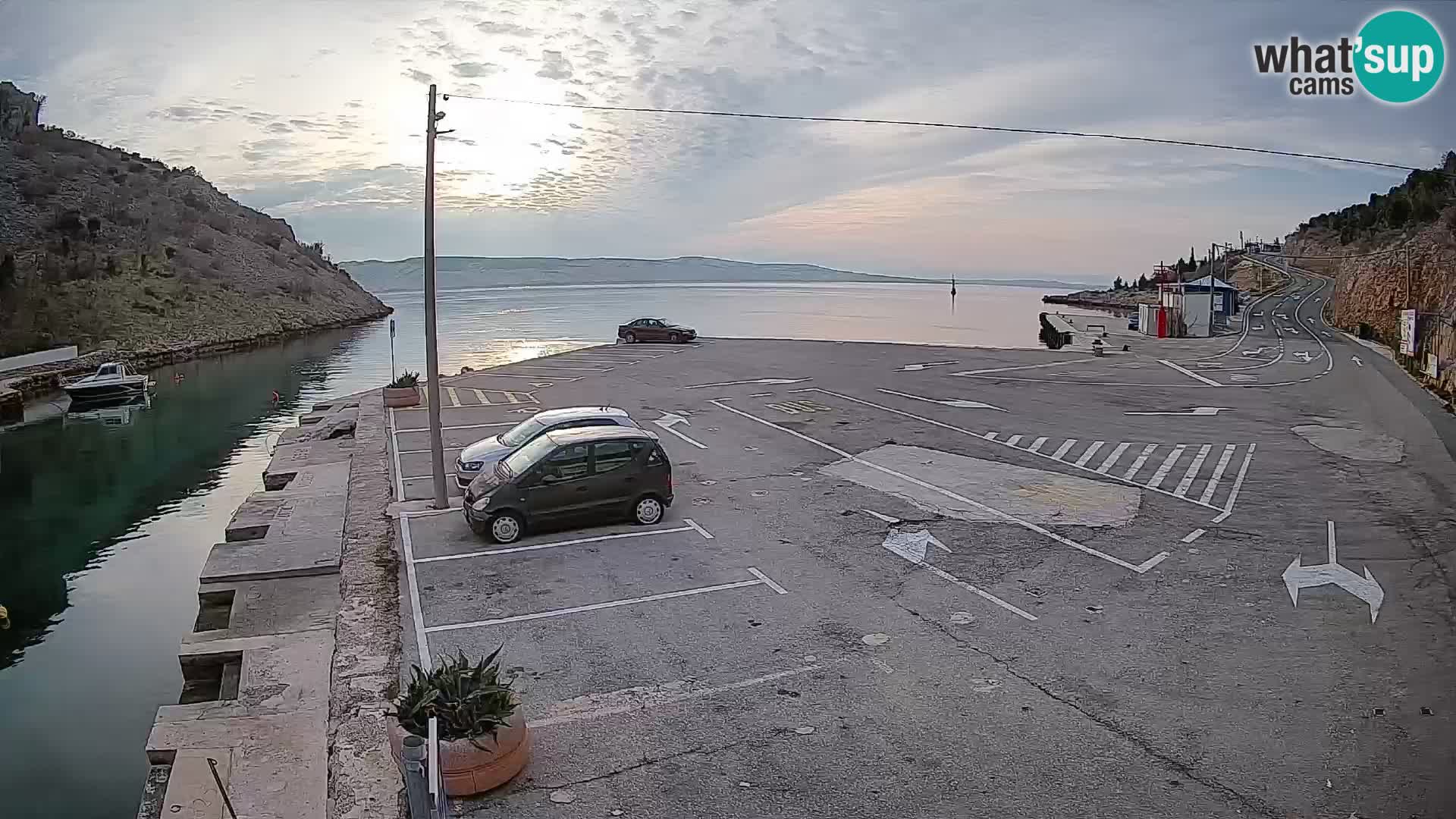 Webcam Prizna ferry port to Pag island