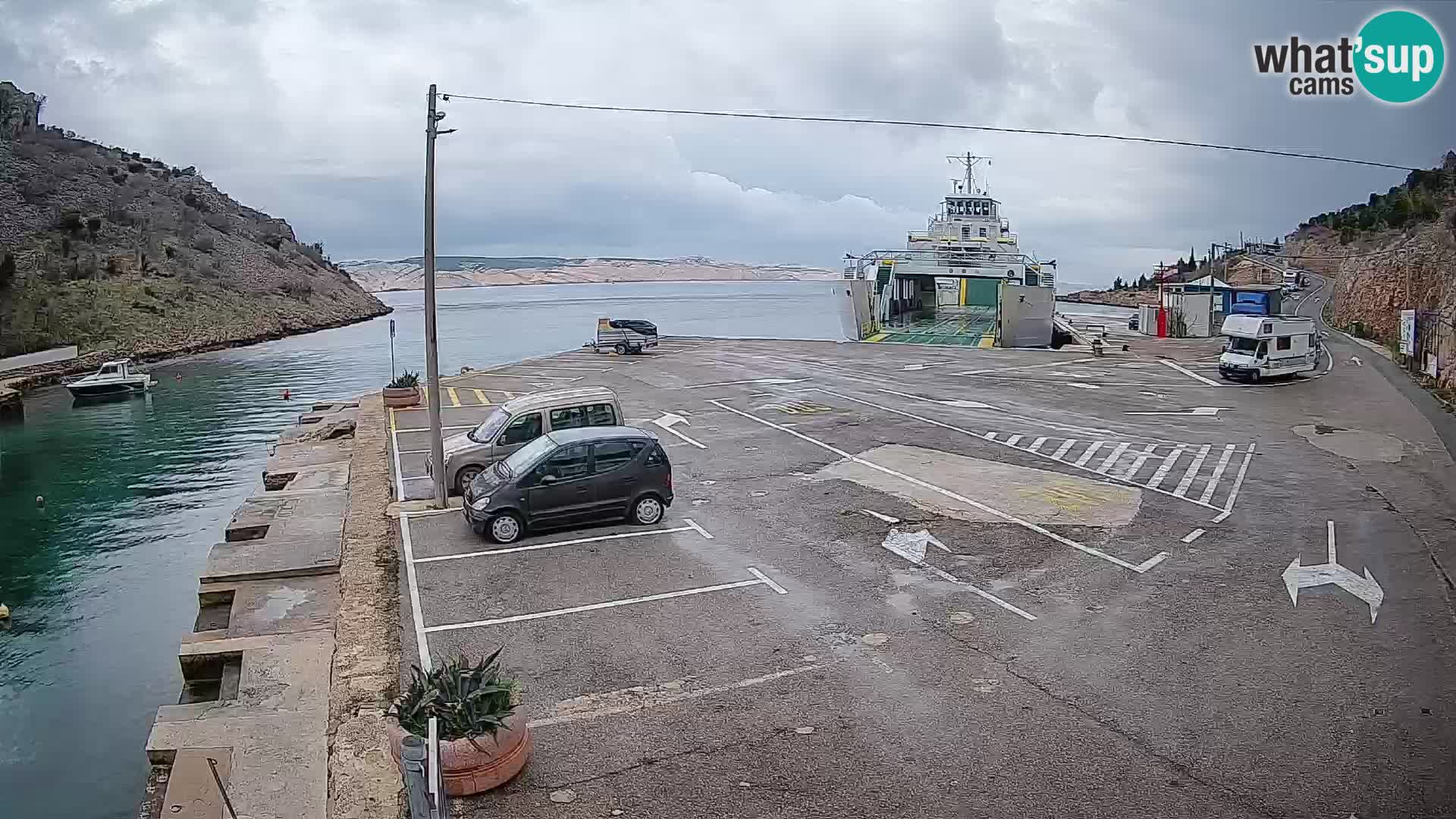 Webcam port de ferry de Prizna – vers l’île de Pag