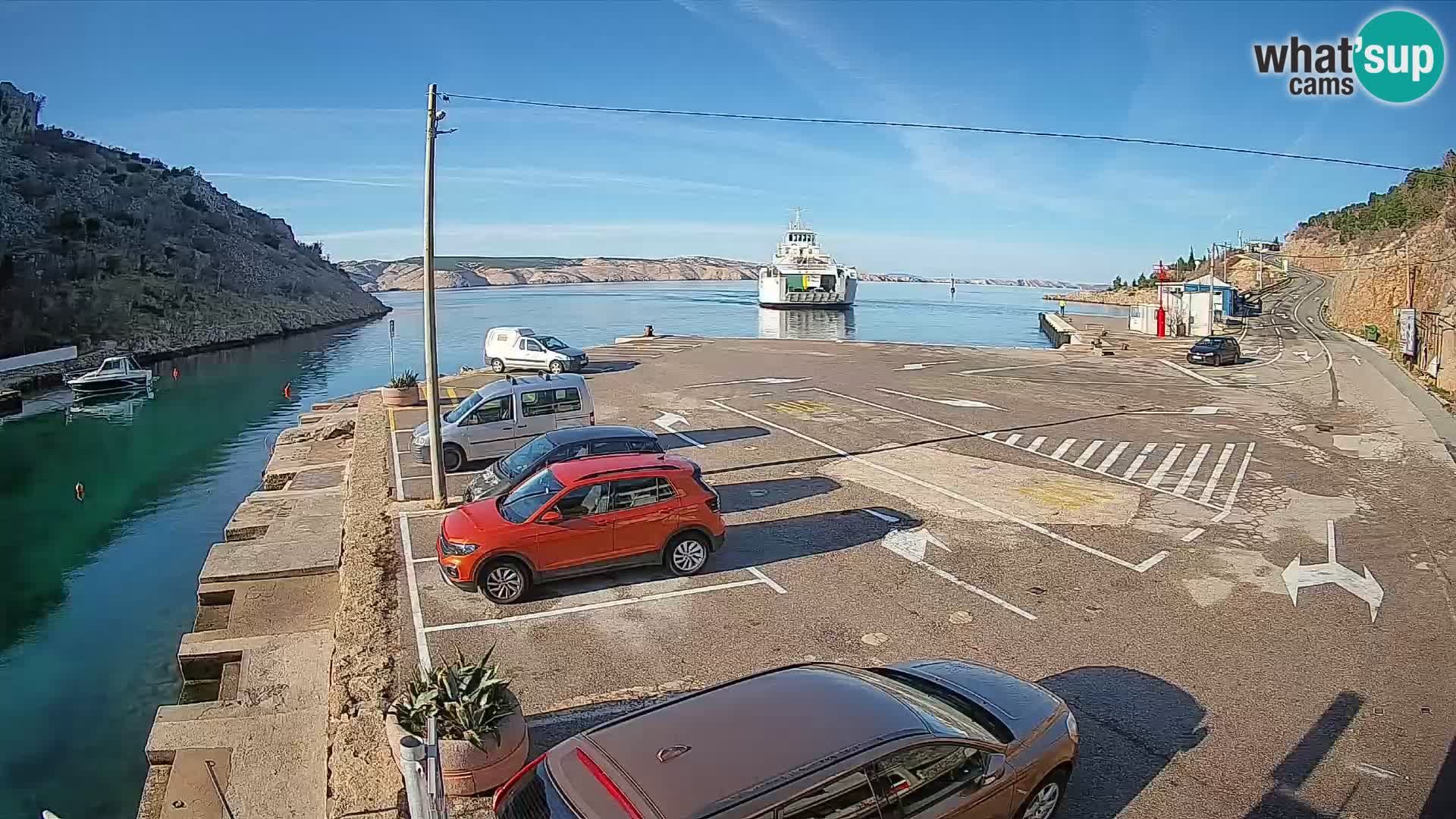 Webcam port de ferry de Prizna – vers l’île de Pag