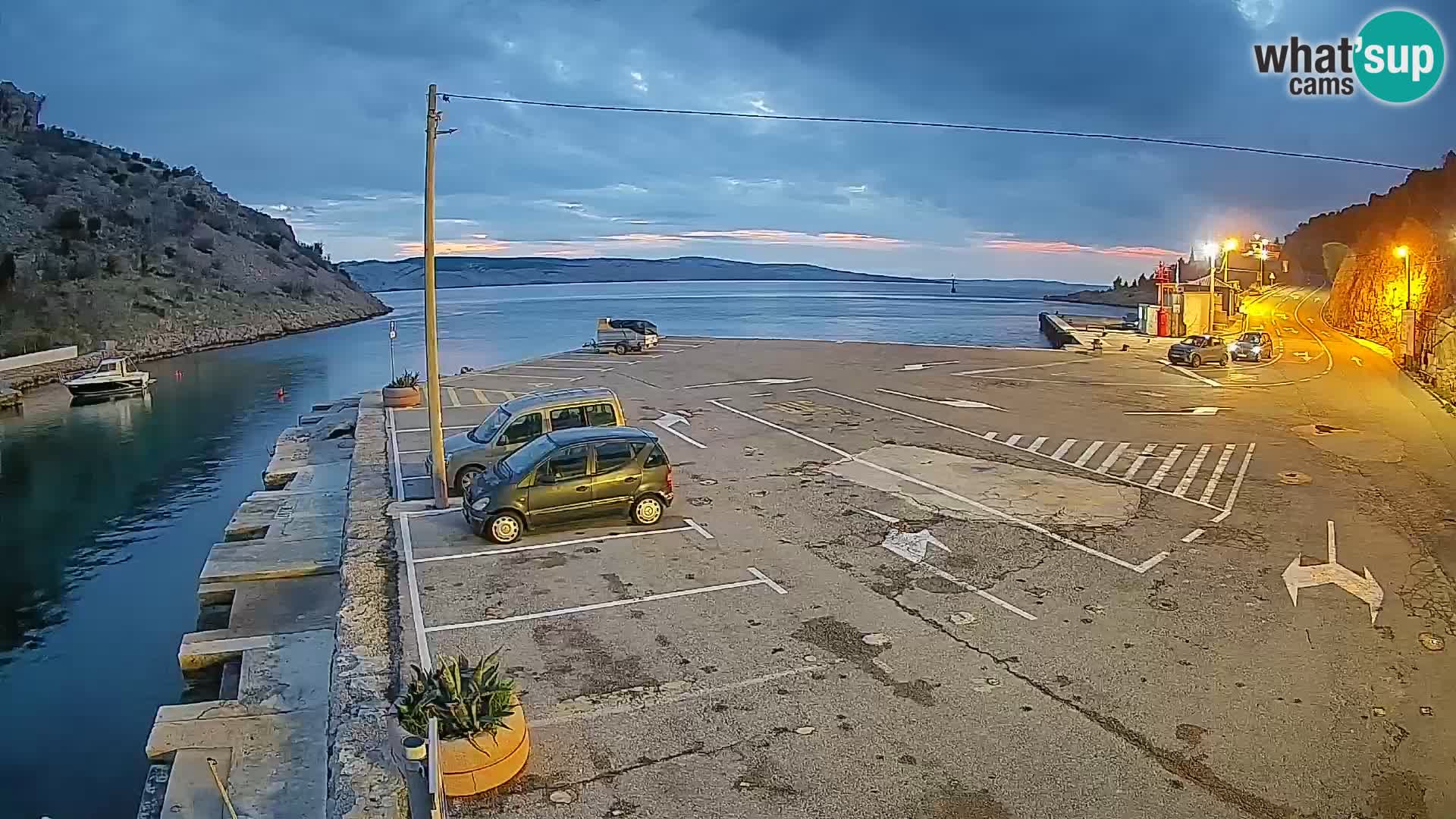 Webcam Prizna ferry port to Pag island