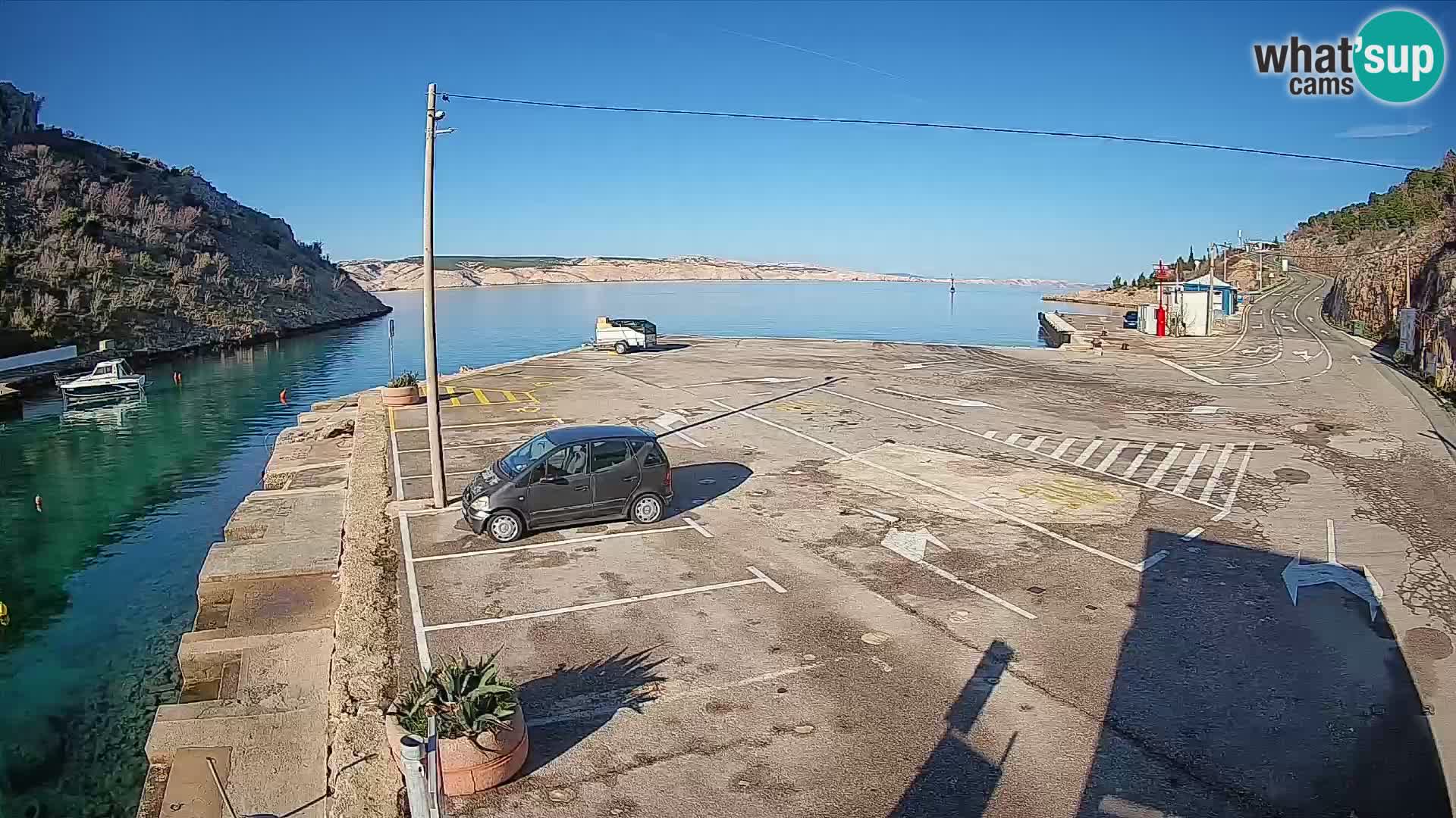 Webcam Prizna ferry port to Pag island