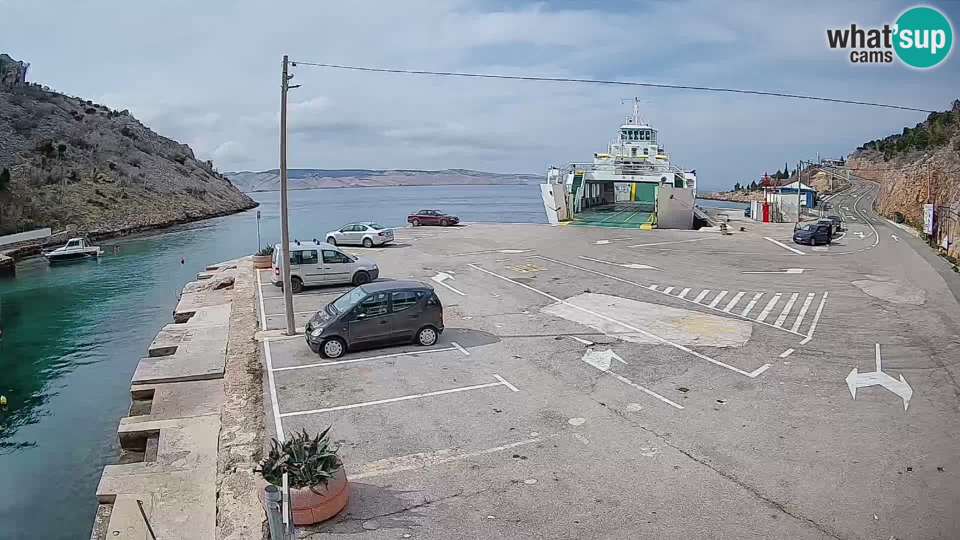 Webcam port de ferry de Prizna – vers l’île de Pag