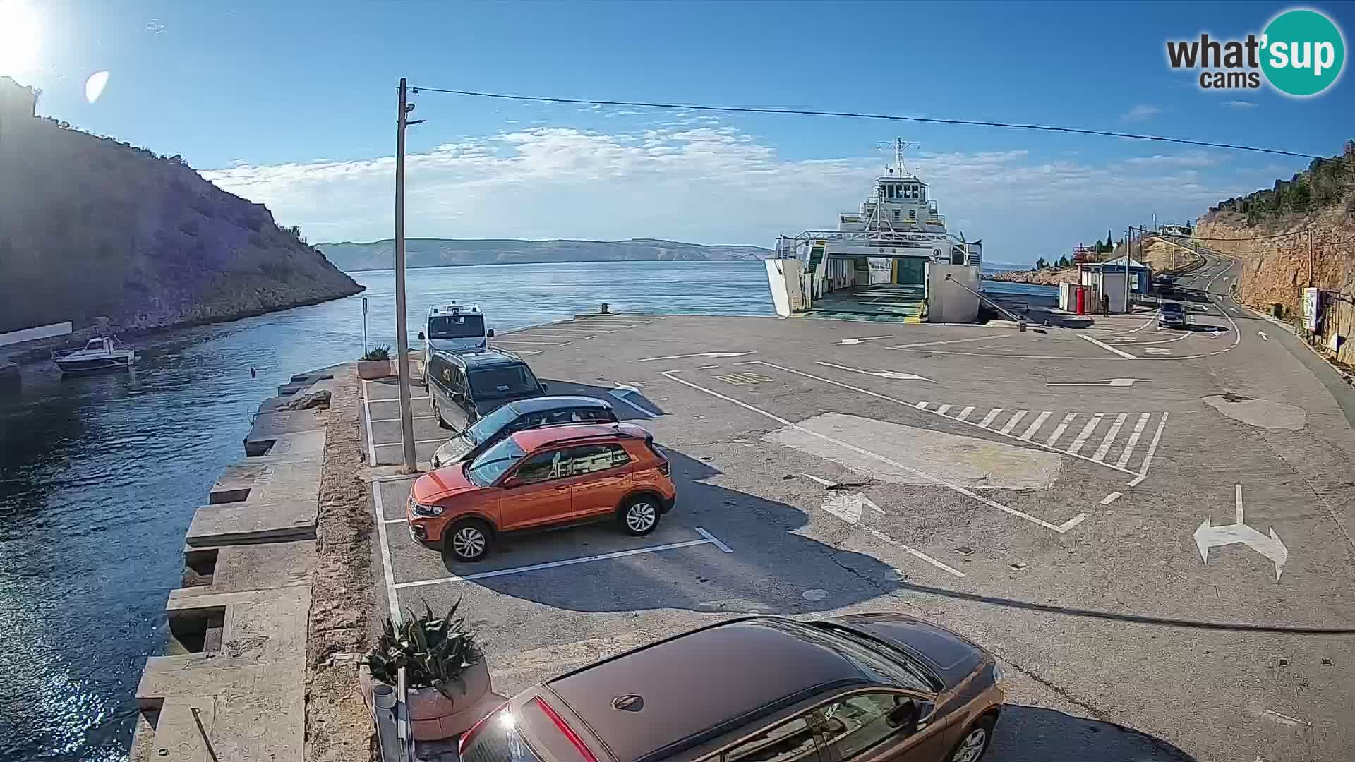 Web kamera trajektna luka Prizna – prema otoku Pag