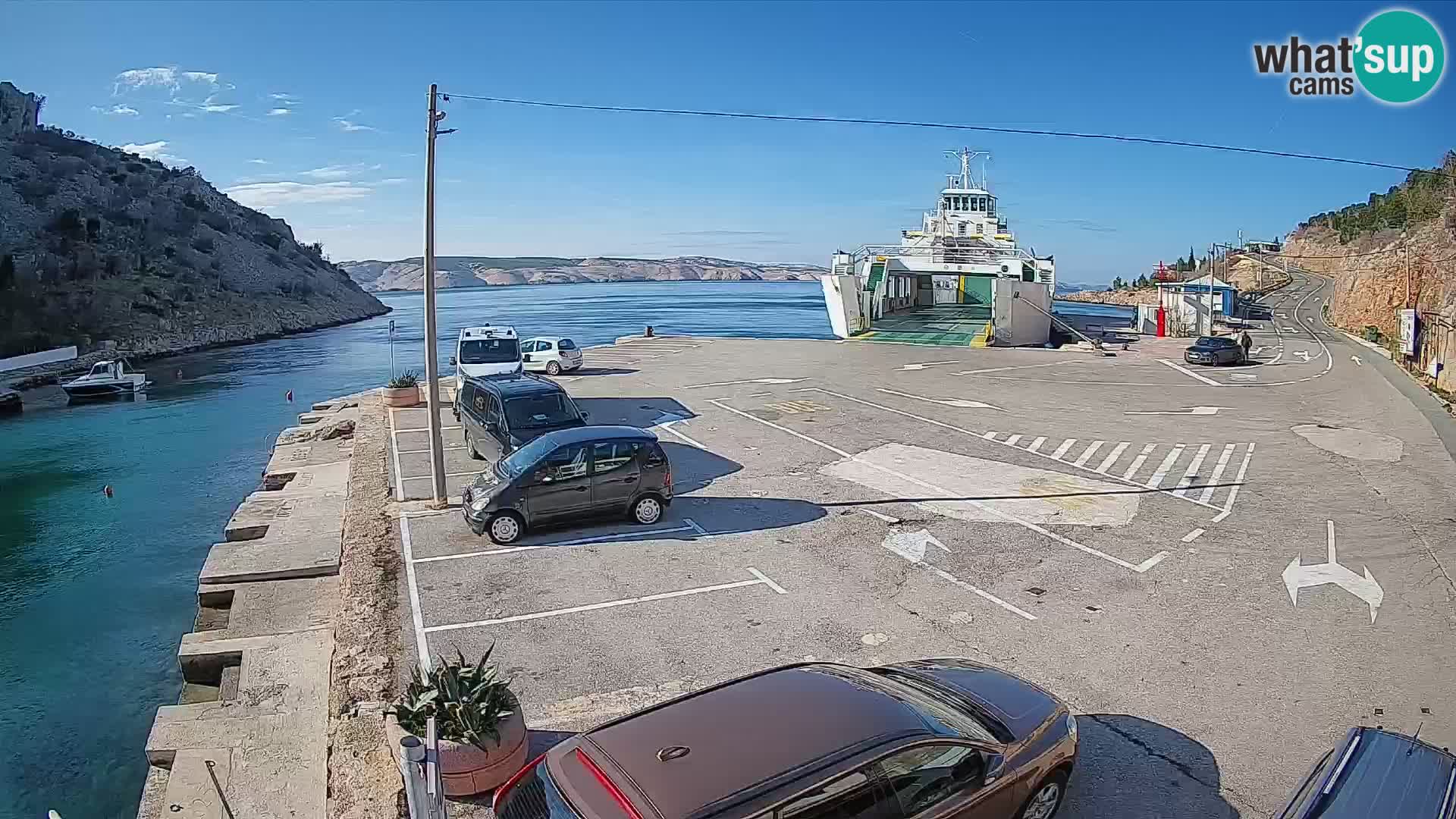 Webcam Prizna ferry port to Pag island