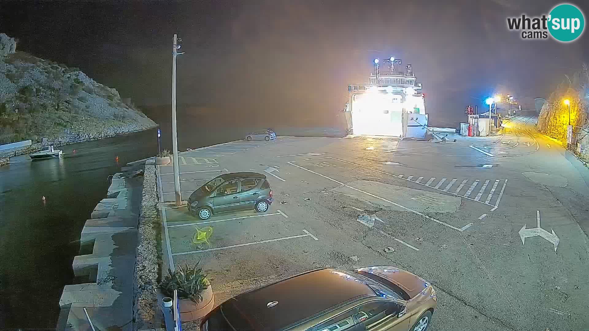 Webcam Prizna ferry port to Pag island