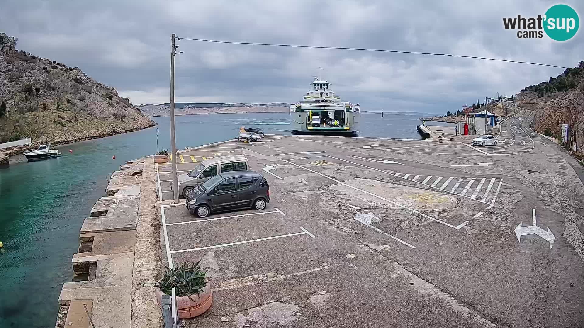 Webcam Prizna ferry port to Pag island