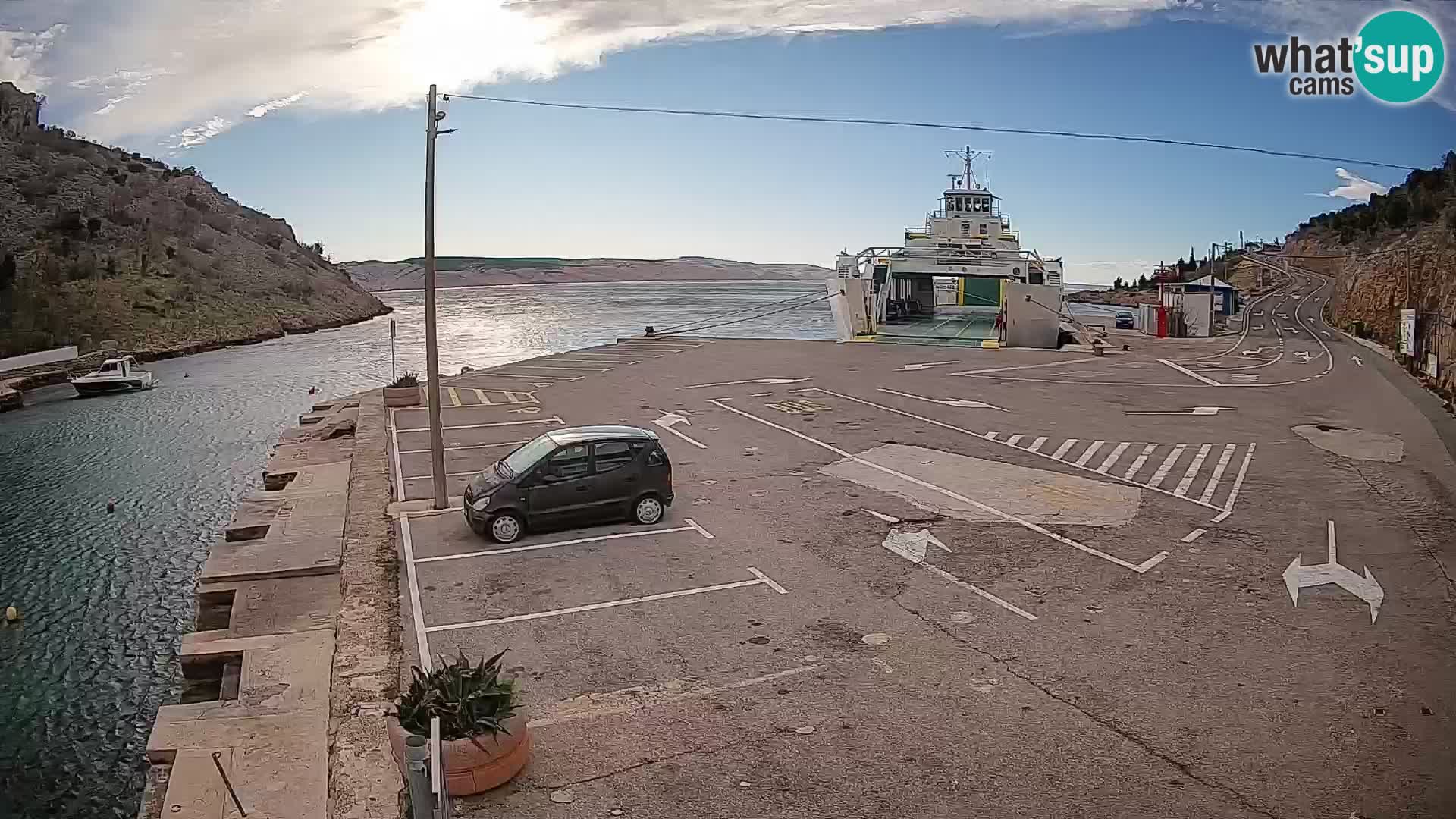 Webcam port de ferry de Prizna – vers l’île de Pag