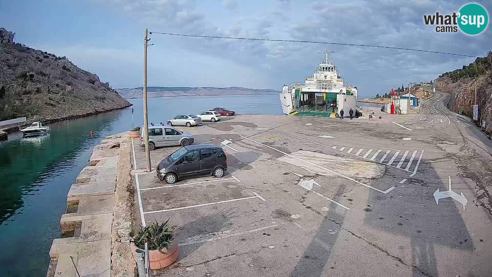 Webcam Prizna ferry port to Pag island