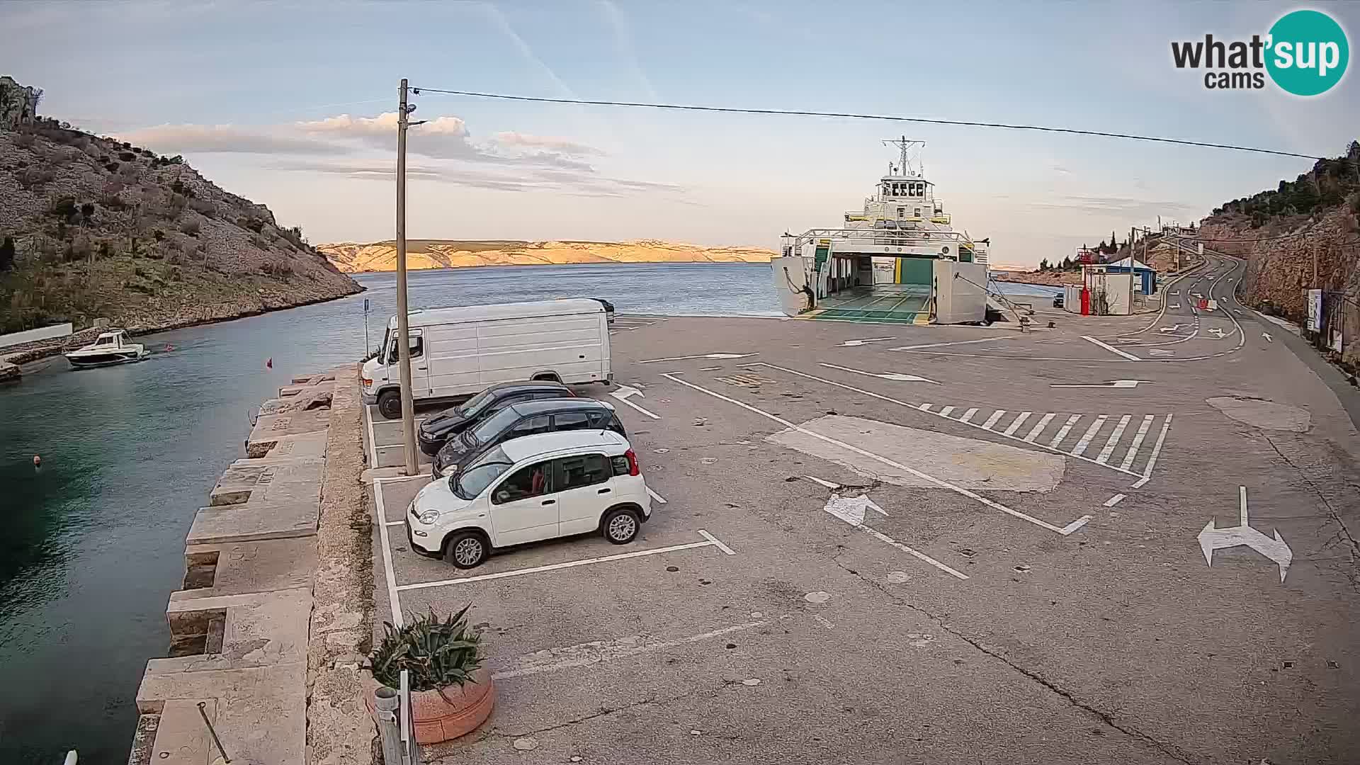 Webcam porto traghetti di Prizna – per l’isola di Pag