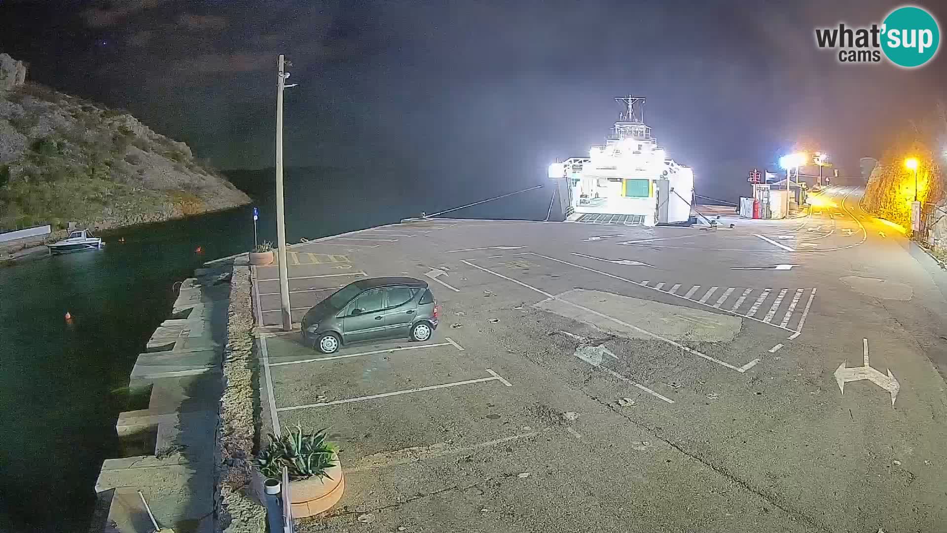 Web kamera trajektna luka Prizna – prema otoku Pag