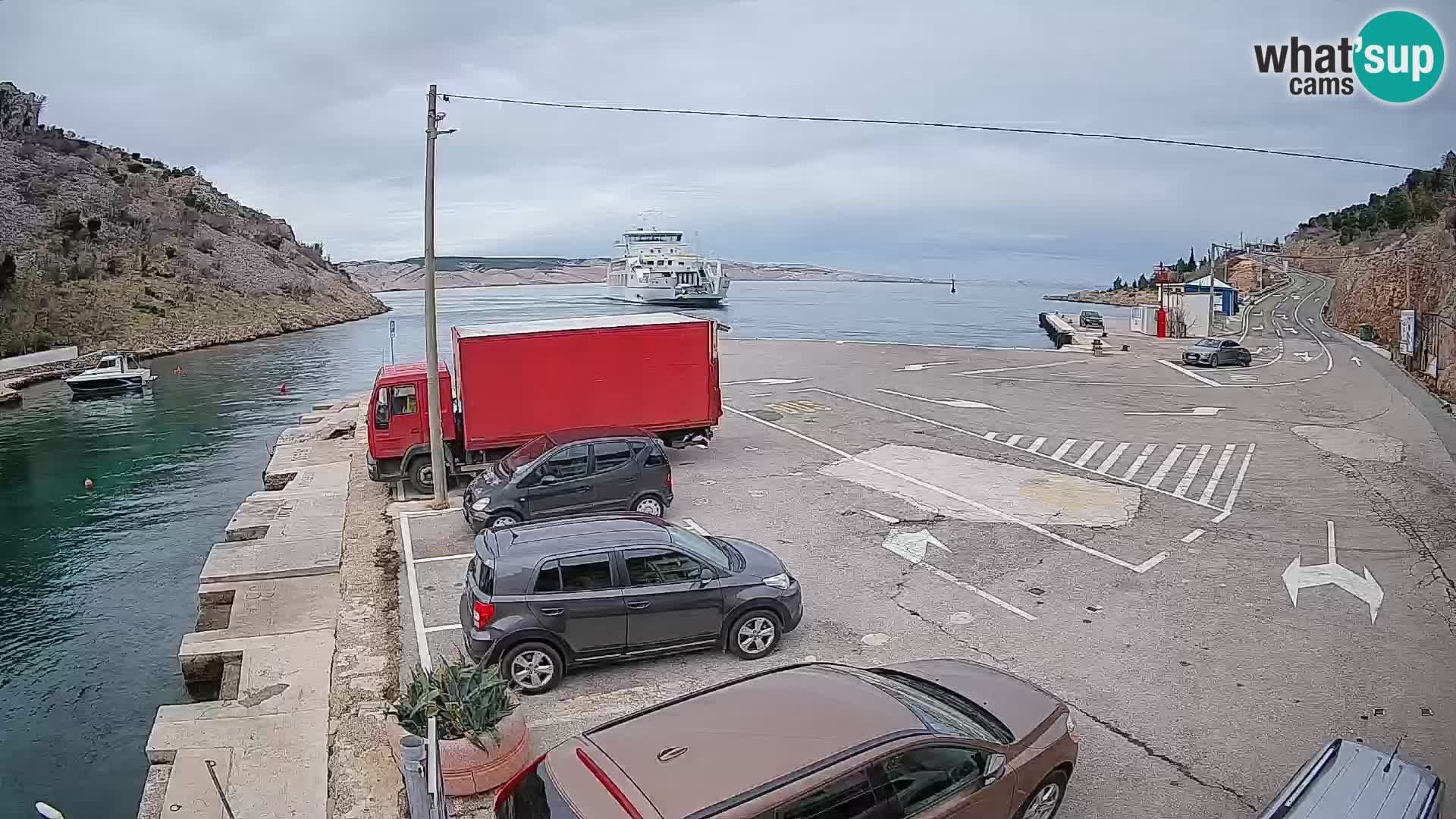 Webcam Prizna ferry port to Pag island