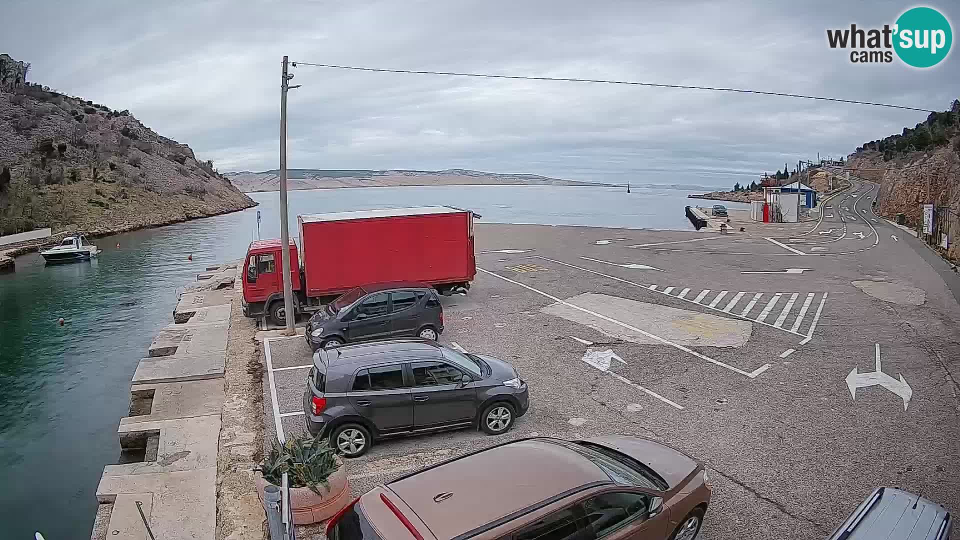 Webcam port de ferry de Prizna – vers l’île de Pag