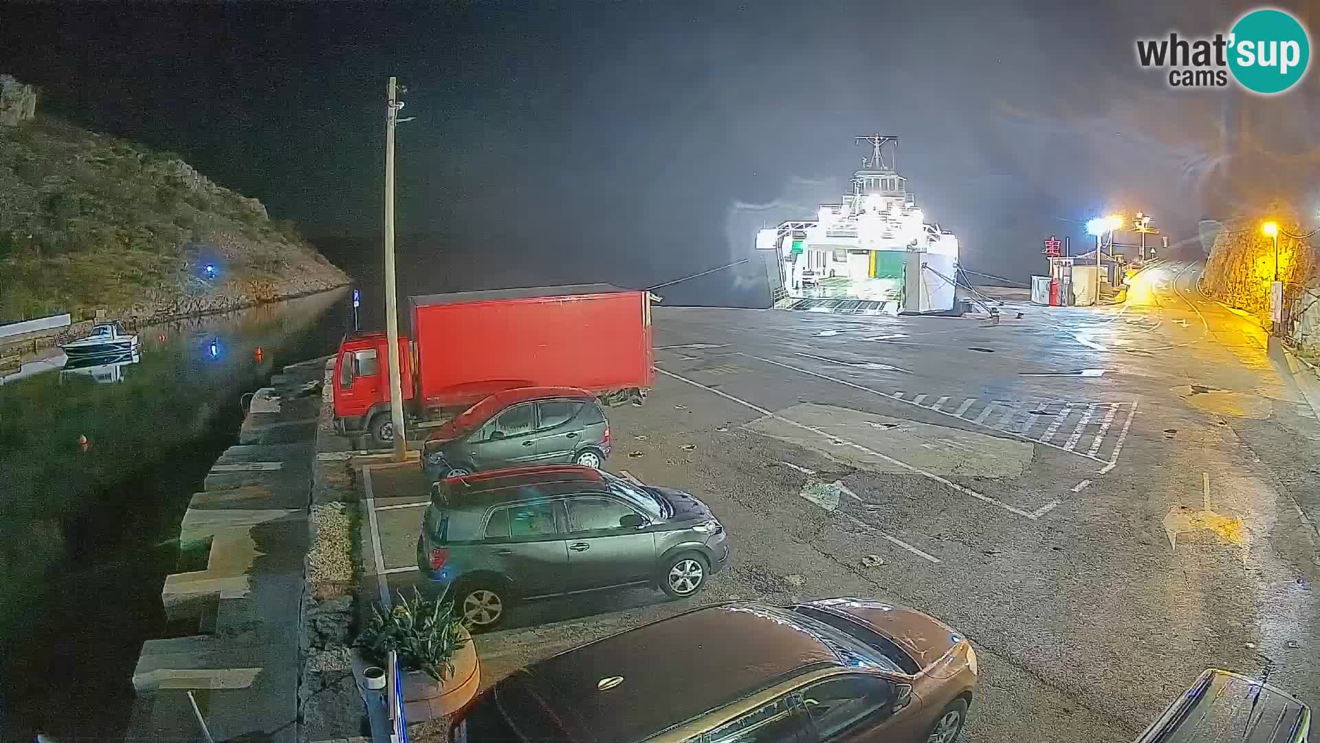 Web kamera trajektna luka Prizna – prema otoku Pag