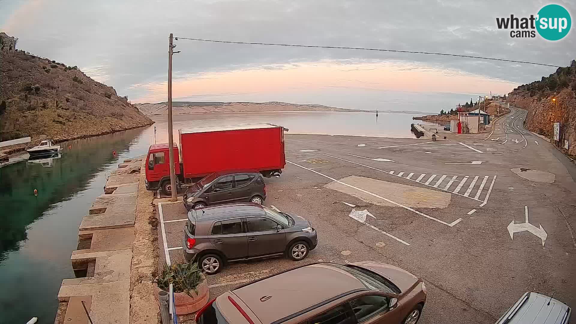 Webcam Prizna ferry port to Pag island