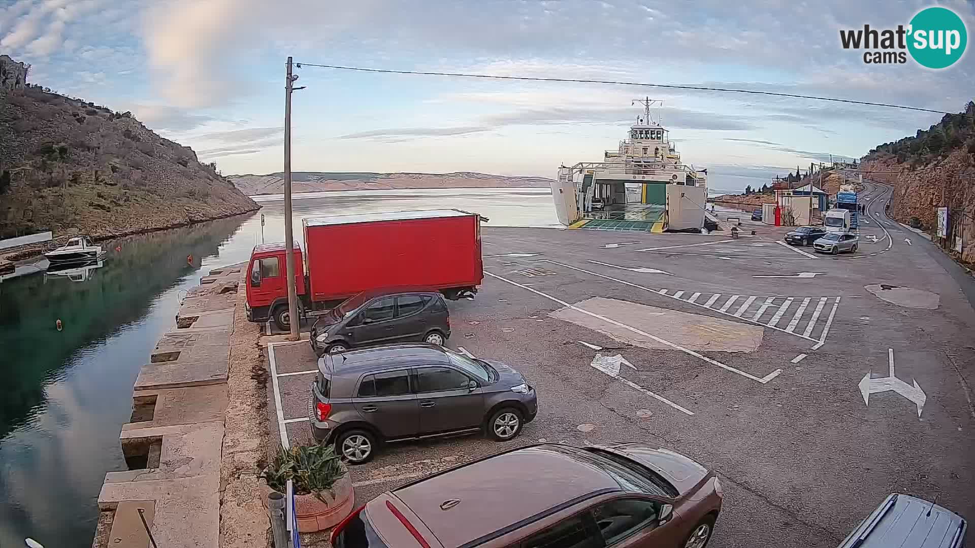 Webcam Prizna ferry port to Pag island