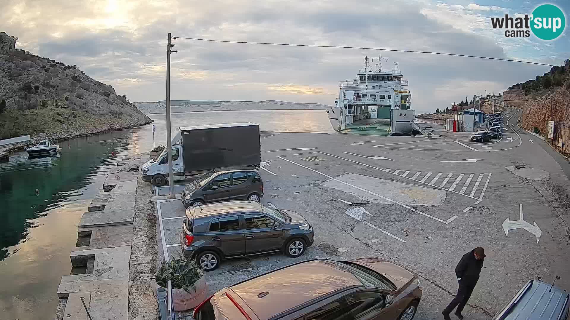 Webcam Prizna ferry port to Pag island