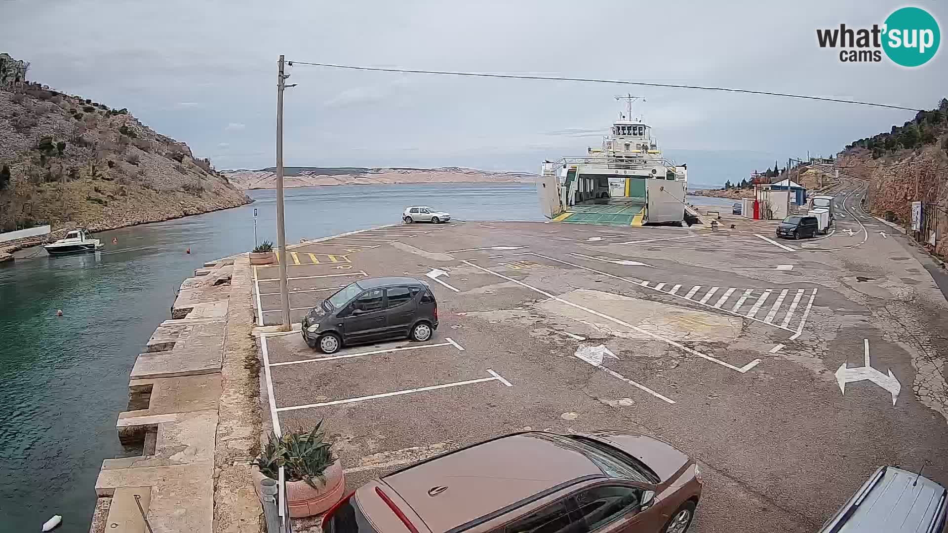 Webcam Prizna ferry port to Pag island
