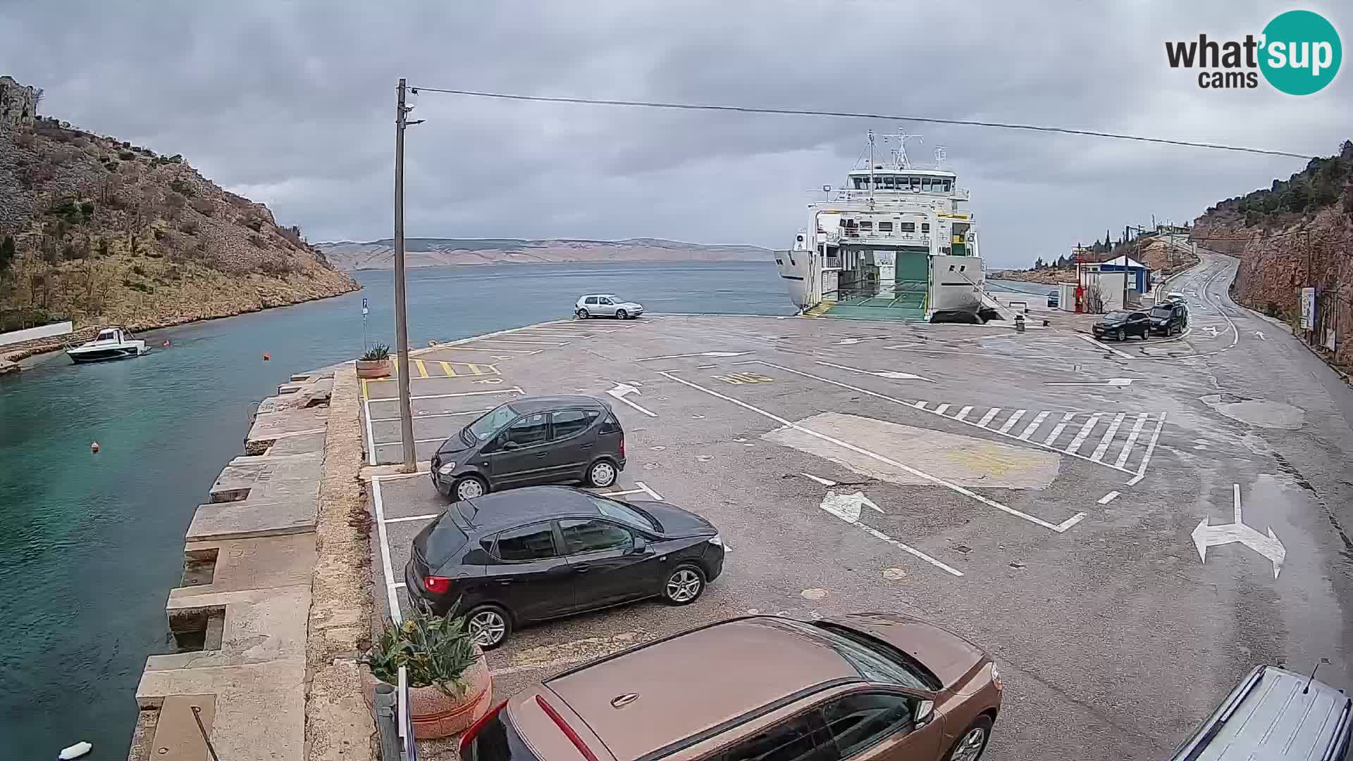 Webcam port de ferry de Prizna – vers l’île de Pag