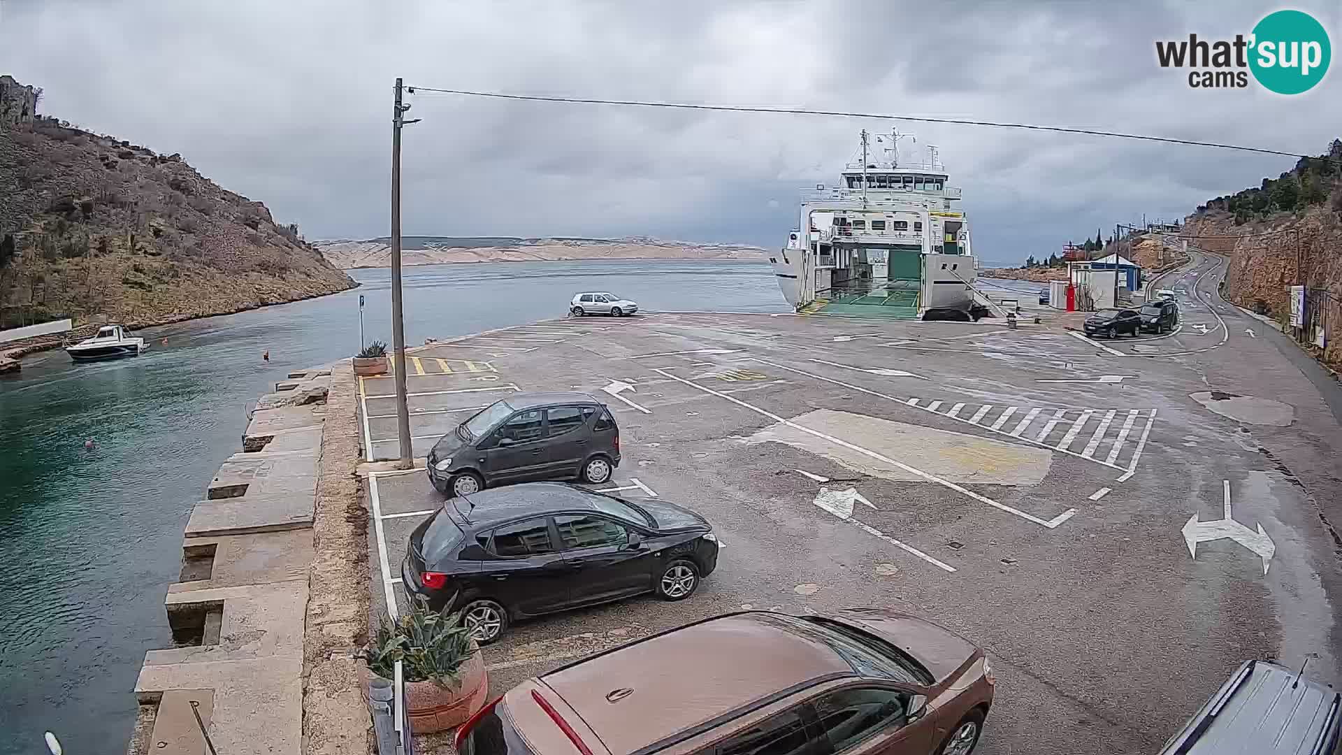 Webcam Prizna ferry port to Pag island