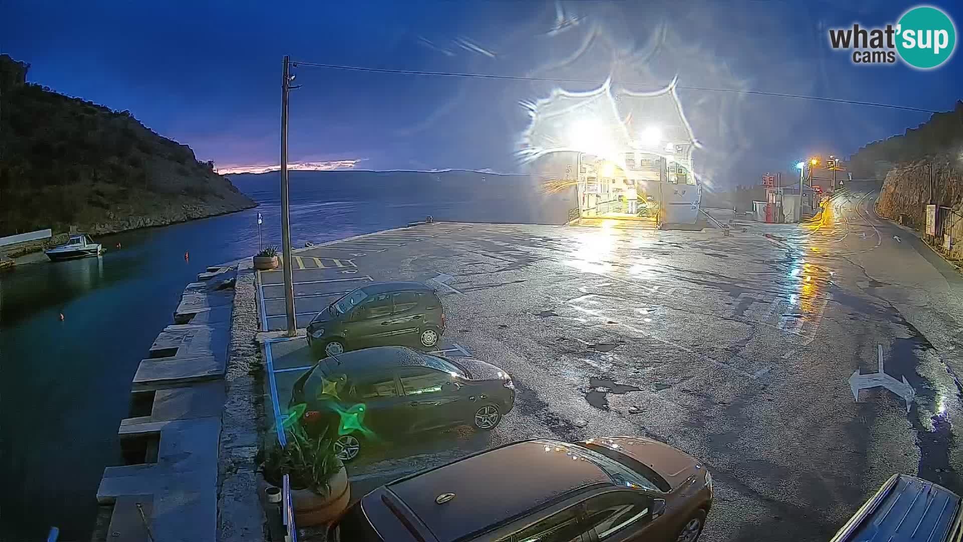 Webcam port de ferry de Prizna – vers l’île de Pag