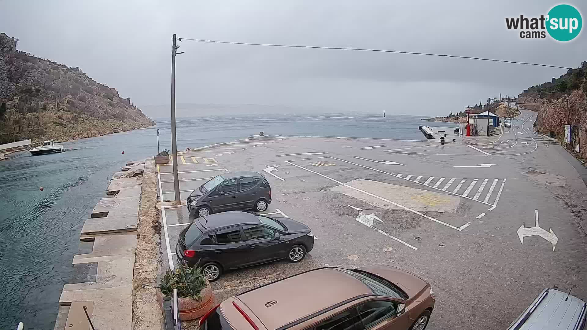 Webcam Prizna ferry port to Pag island