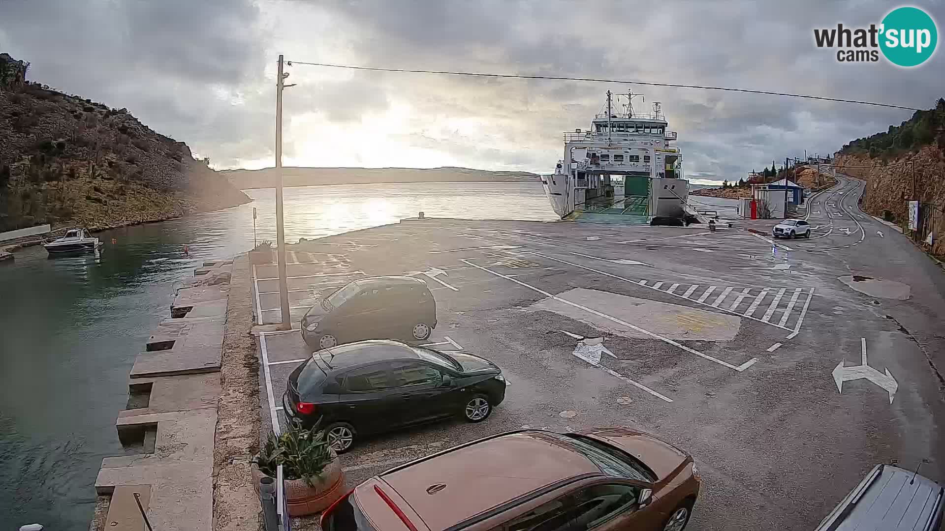 Webcam Fährhafen Prizna – zur Insel Pag