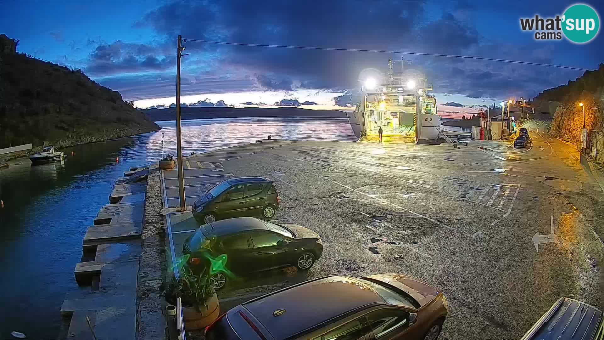 Webcam Prizna ferry port to Pag island