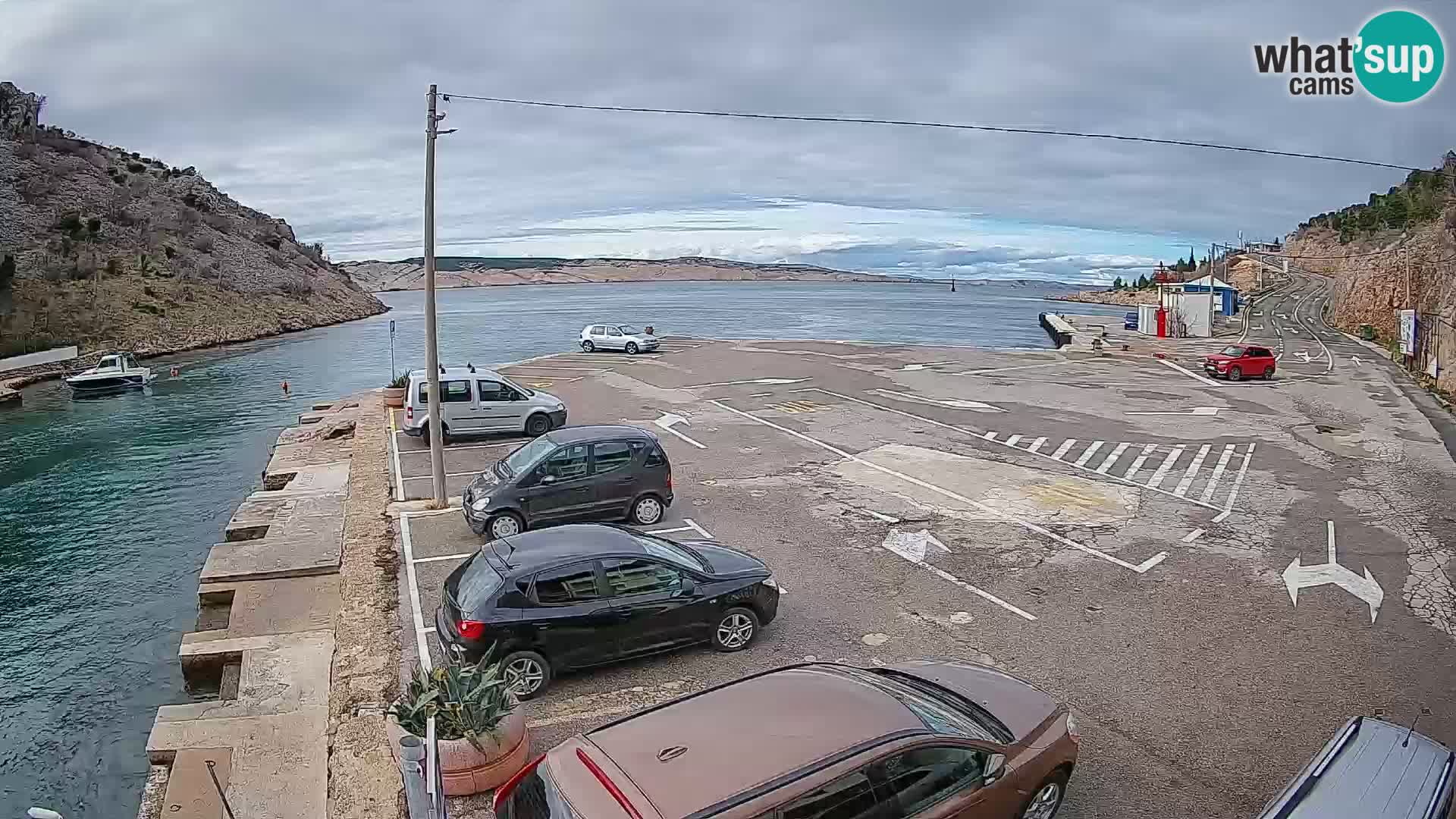 Webcam Prizna ferry port to Pag island