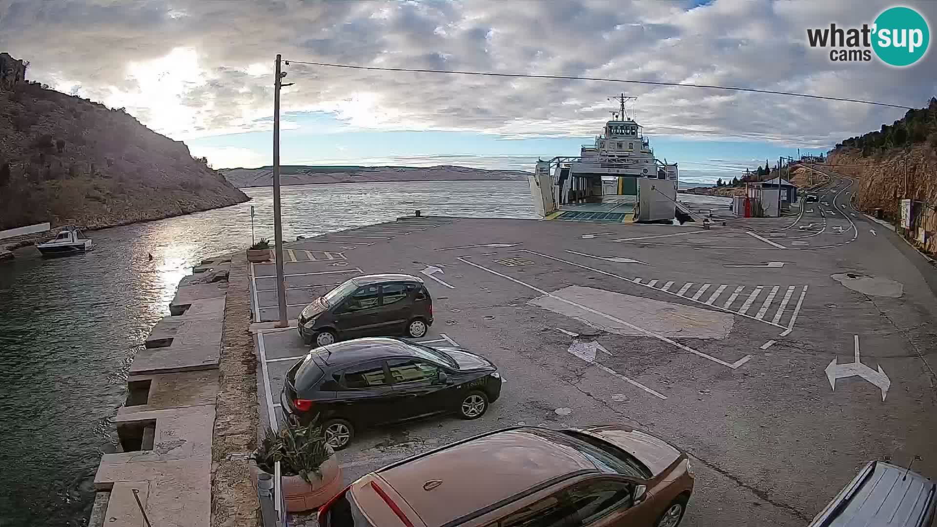 Webcam Prizna ferry port to Pag island
