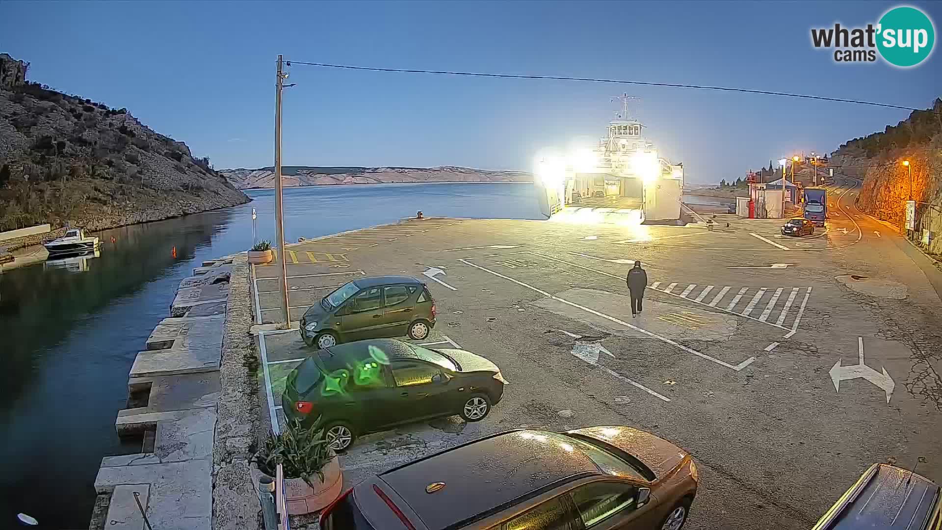 Webcam port de ferry de Prizna – vers l’île de Pag