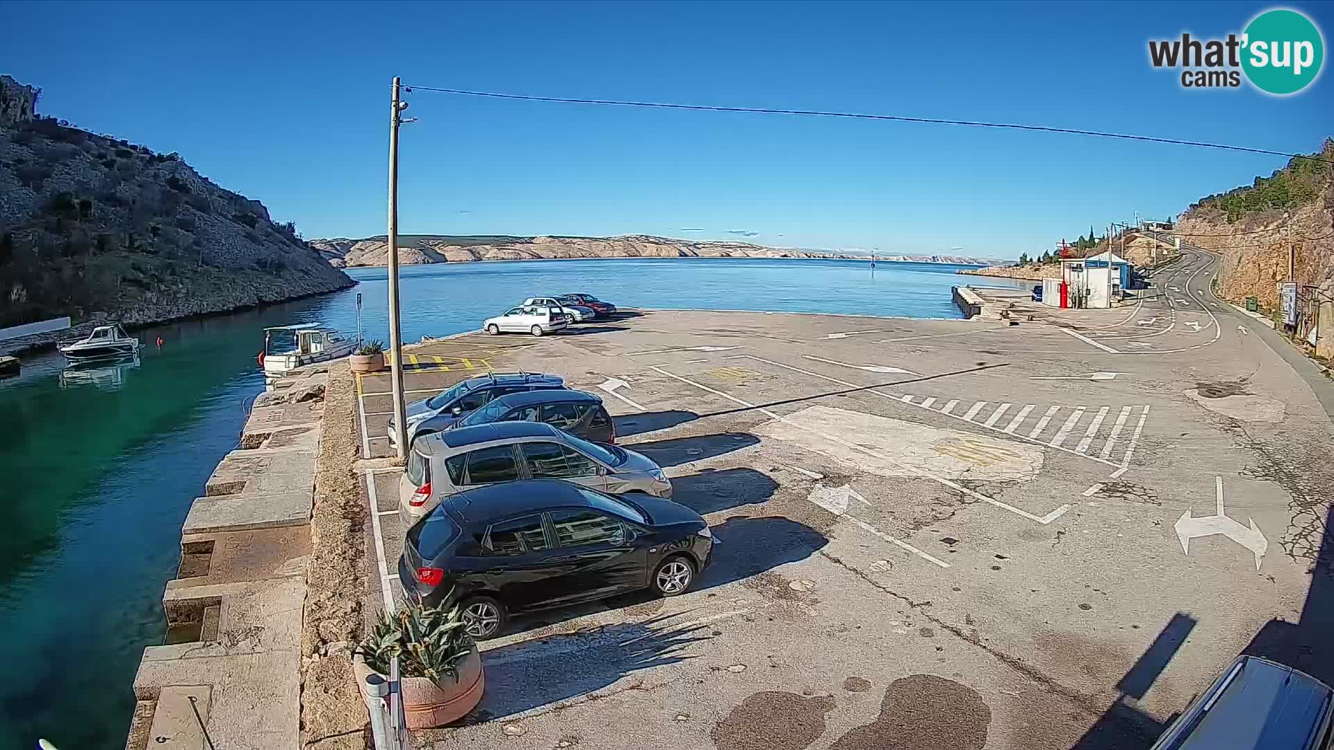 Webcam Prizna ferry port to Pag island