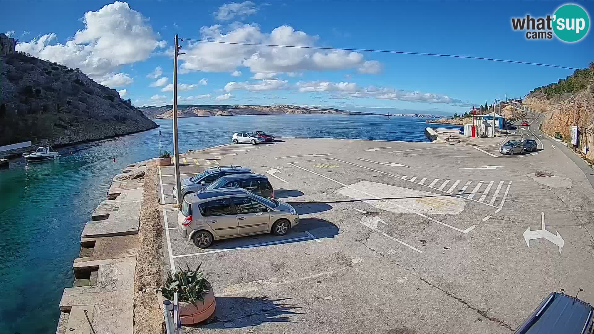 Web kamera trajektna luka Prizna – prema otoku Pag