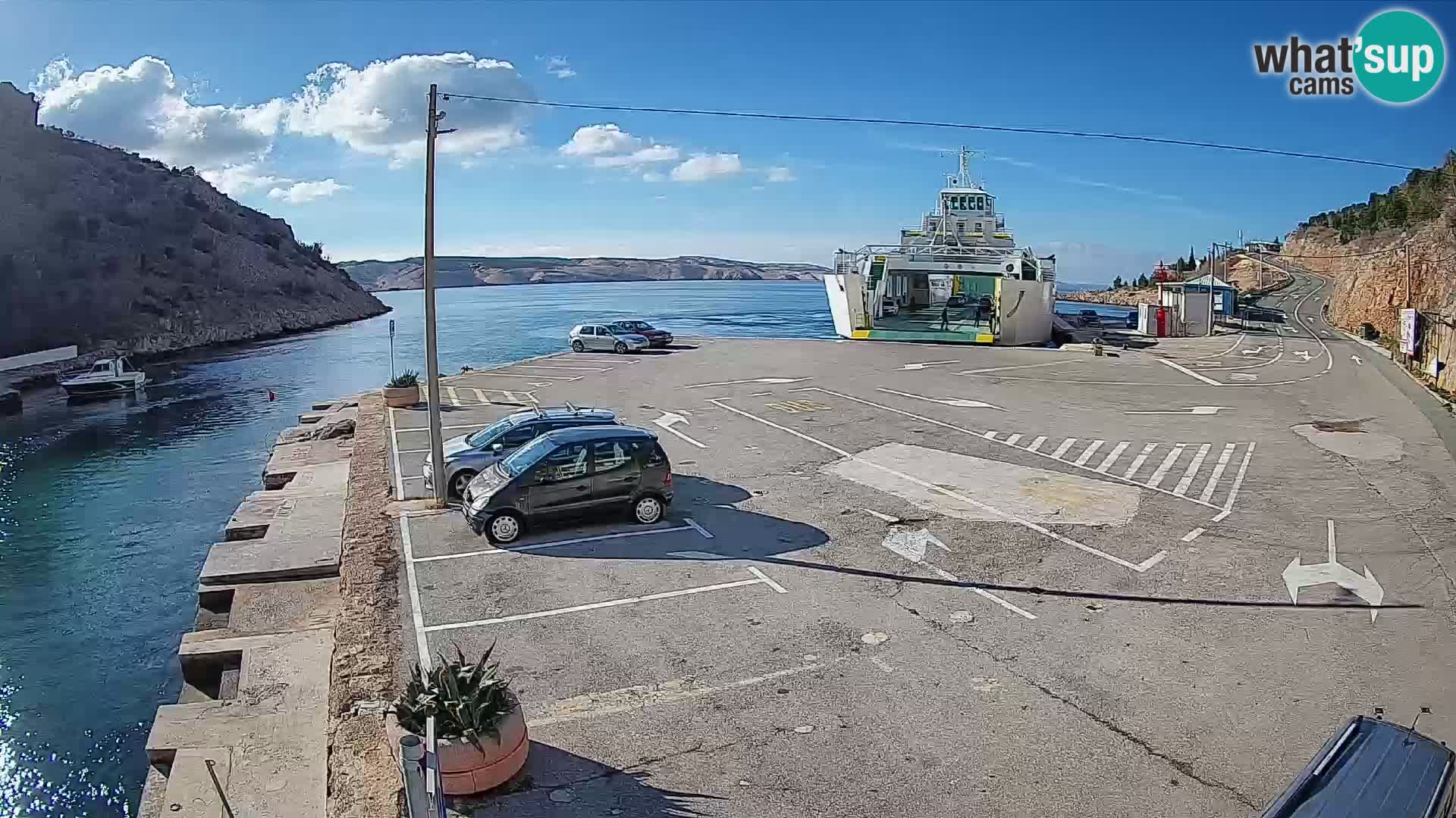 Webcam del puerto de ferris de Prizna – hacia la isla de Pag