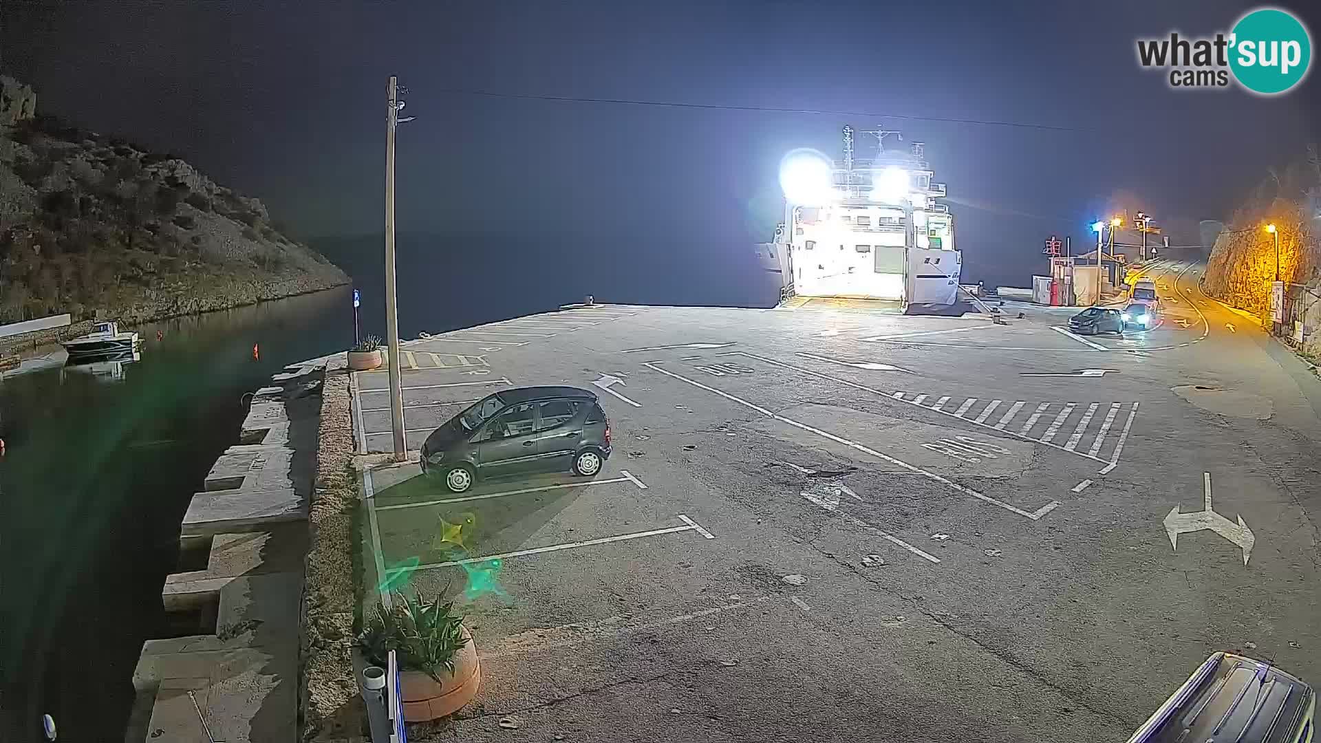 Webcam del puerto de ferris de Prizna – hacia la isla de Pag